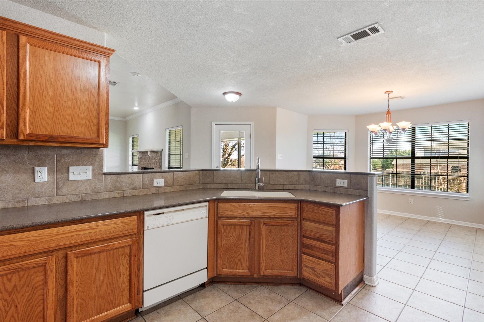 6104 Alexus Drive Killeen TX 76542