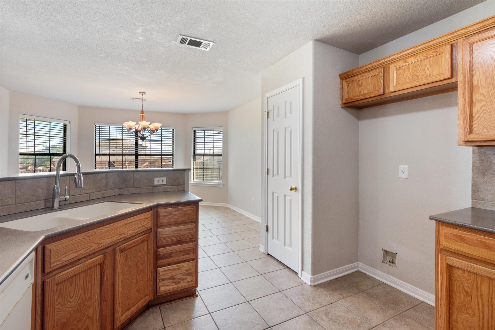 6104 Alexus Drive Killeen TX 76542