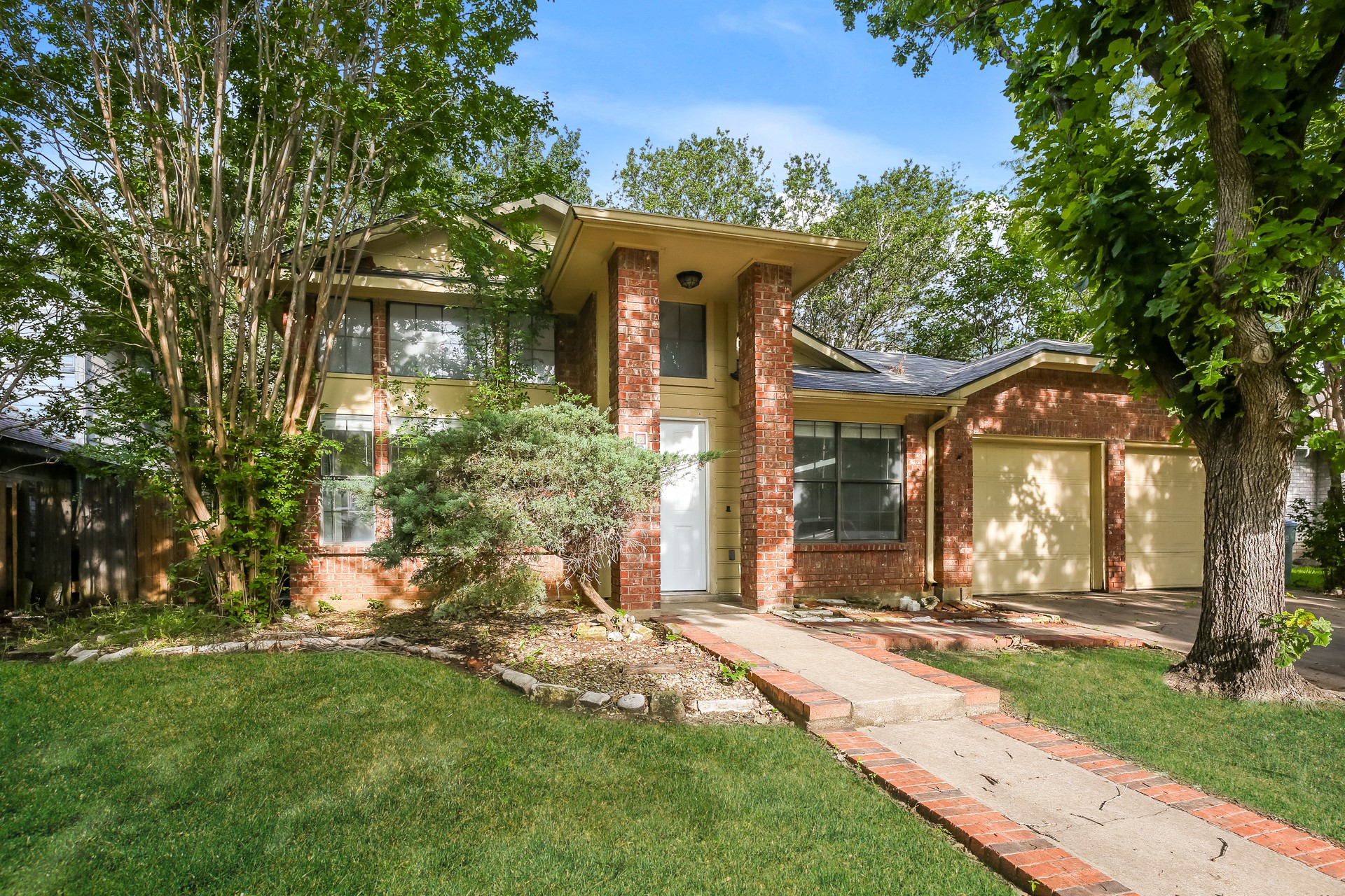 6216 Fairlane Drive Arlington TX 76001
