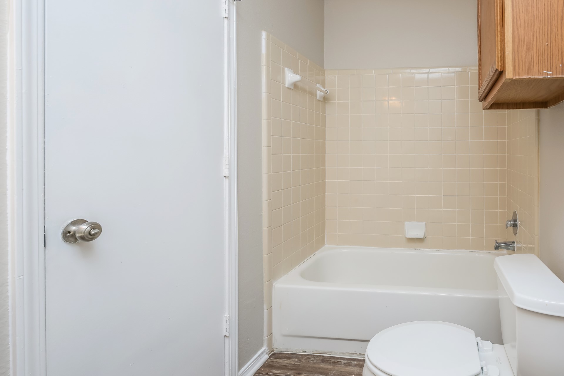 6216 Fairlane Drive Arlington TX 76001