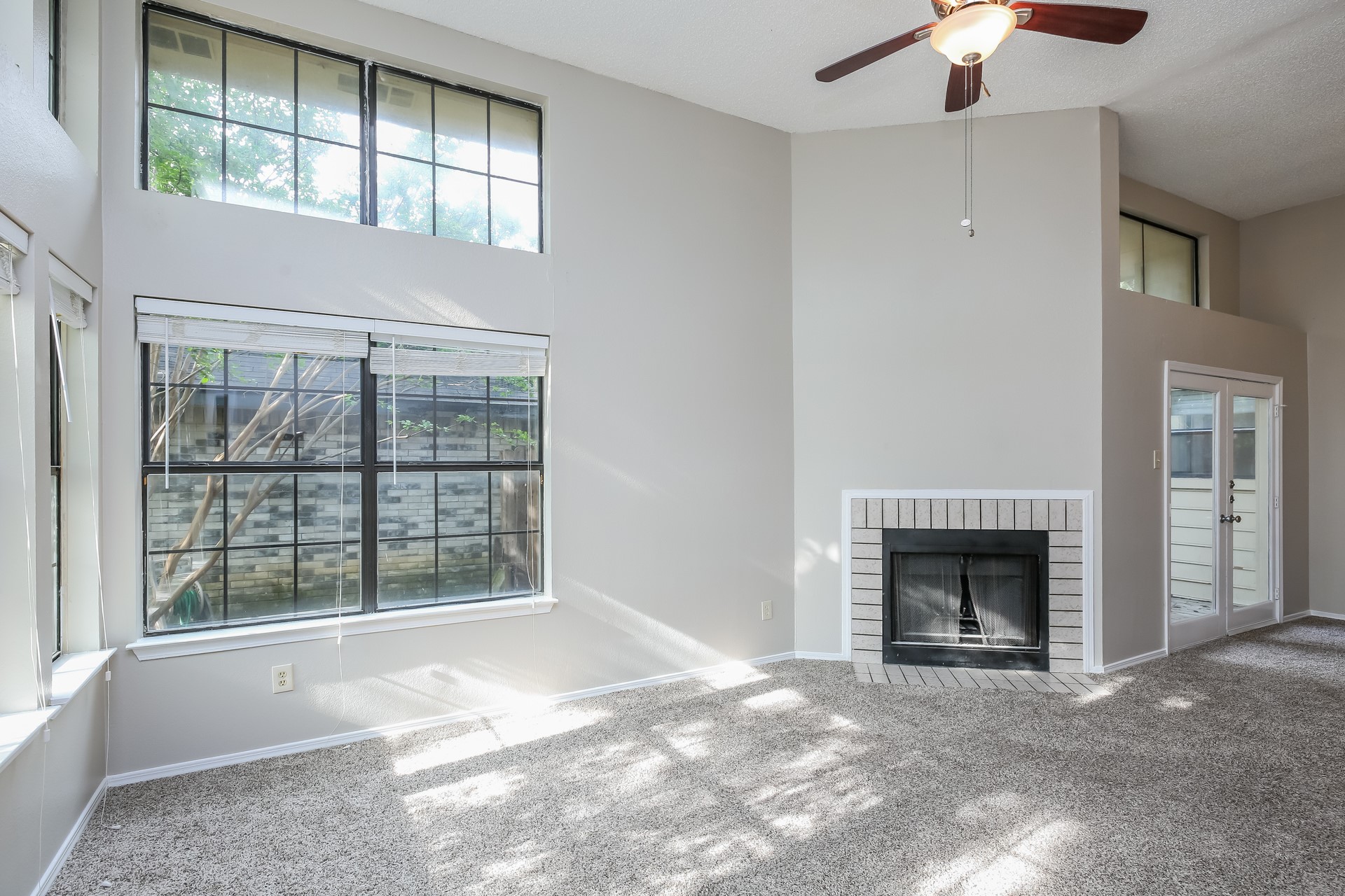 6216 Fairlane Drive Arlington TX 76001