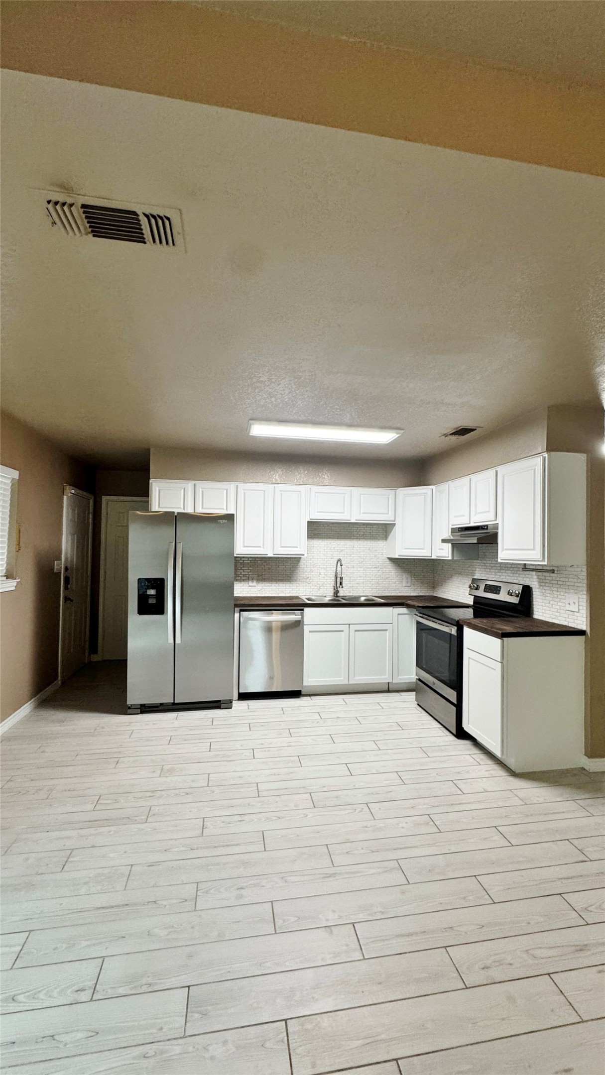 7001 Porthville Drive Mabank TX 75156