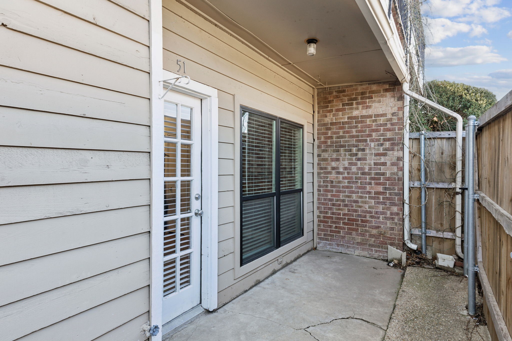 5750 Phoenix Drive Dallas TX 75231