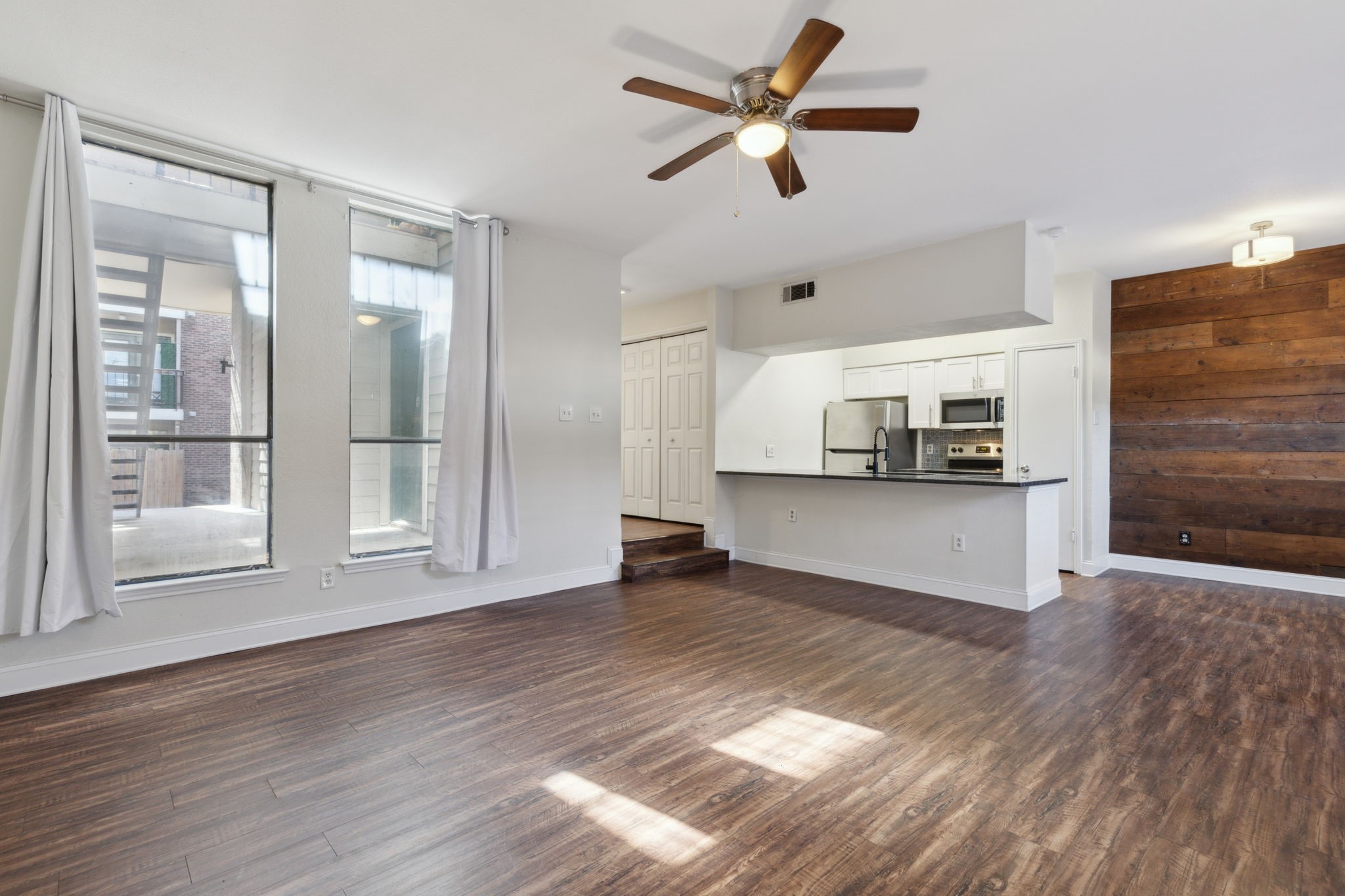 5750 Phoenix Drive Dallas TX 75231