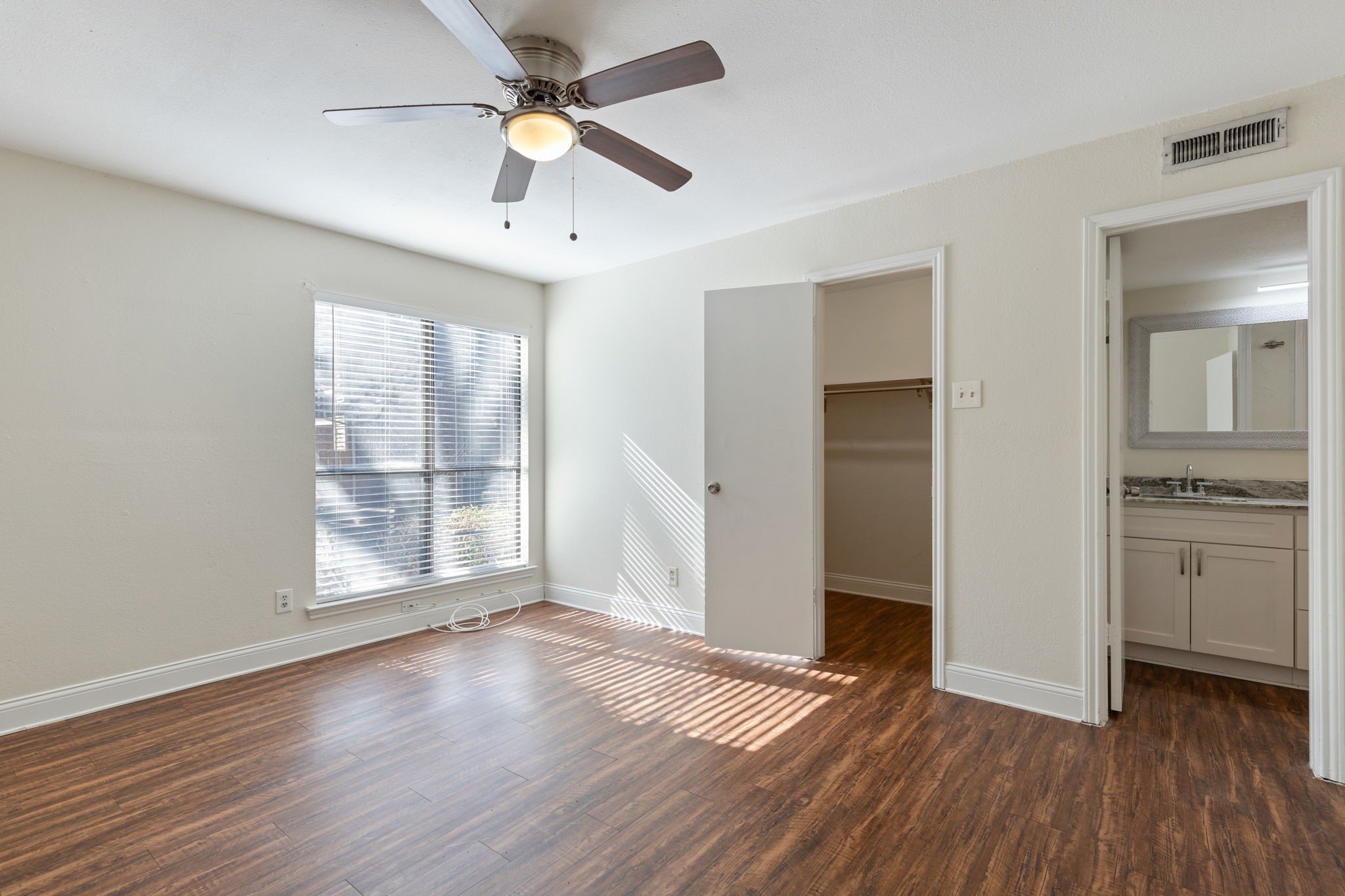5750 Phoenix Drive Dallas TX 75231