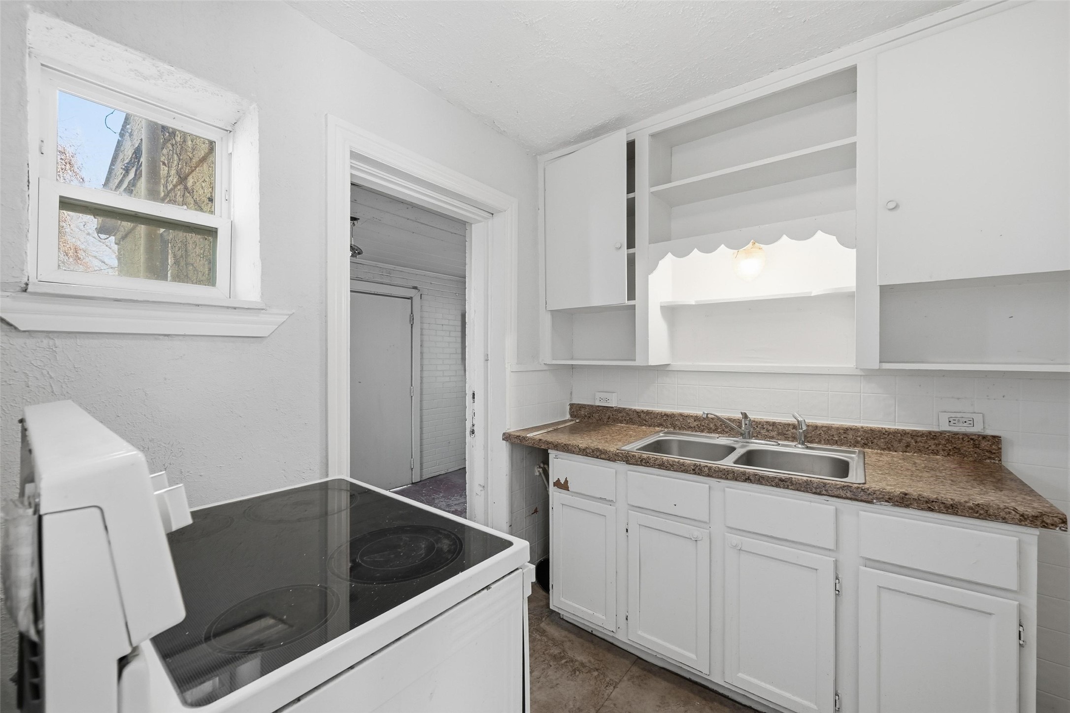 305 W Morton Street Denison TX 75020