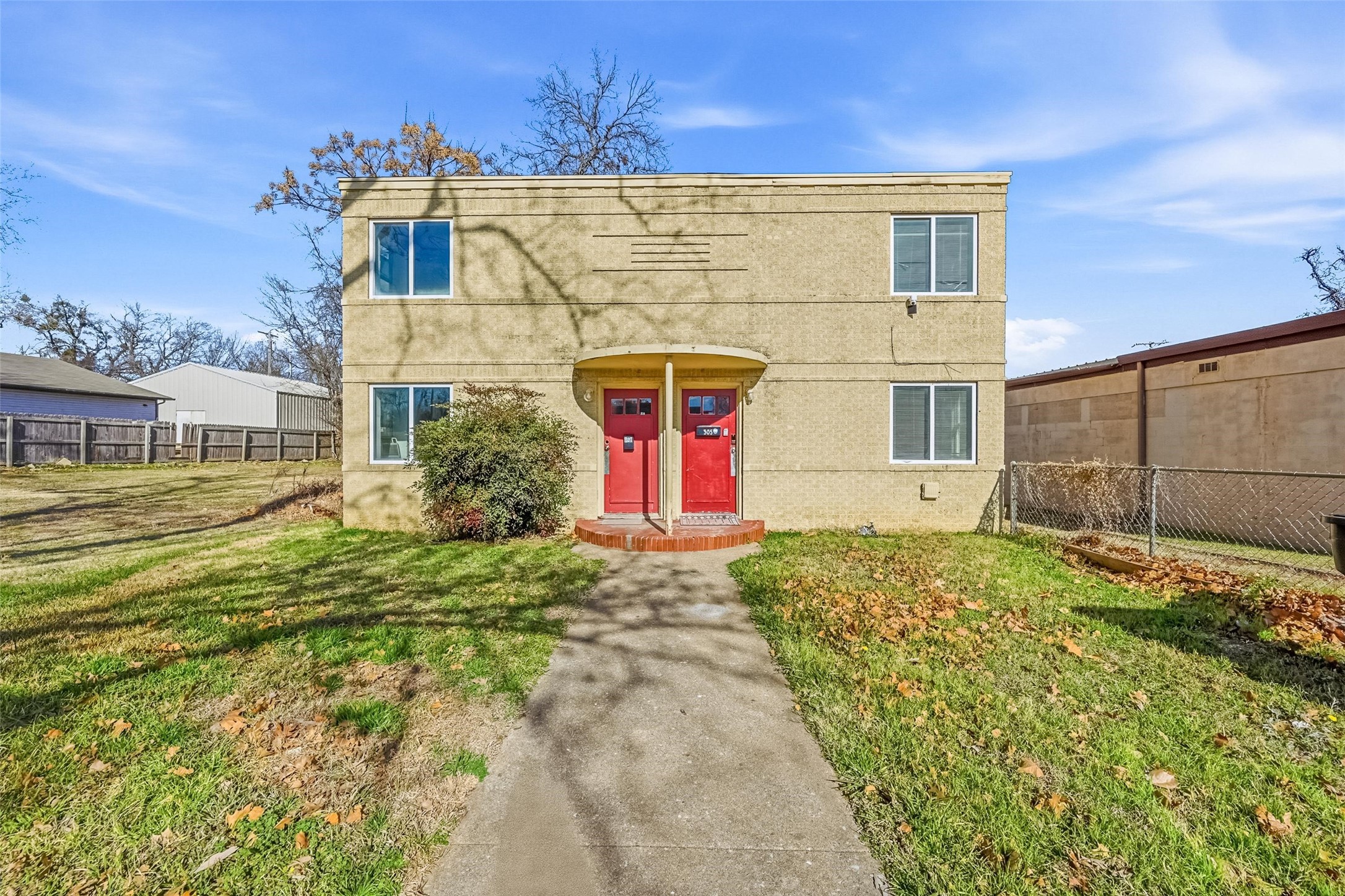 305 W Morton Street Denison TX 75020