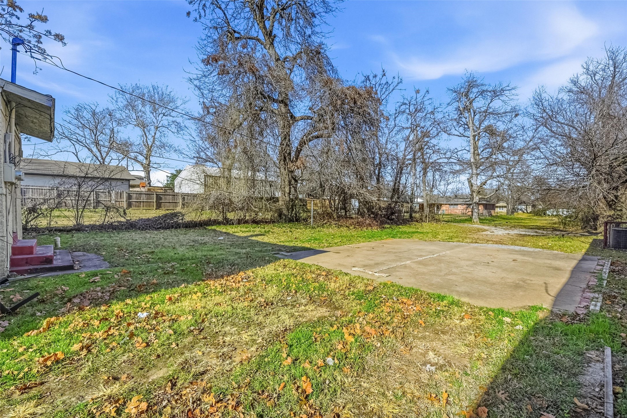 305 W Morton Street Denison TX 75020
