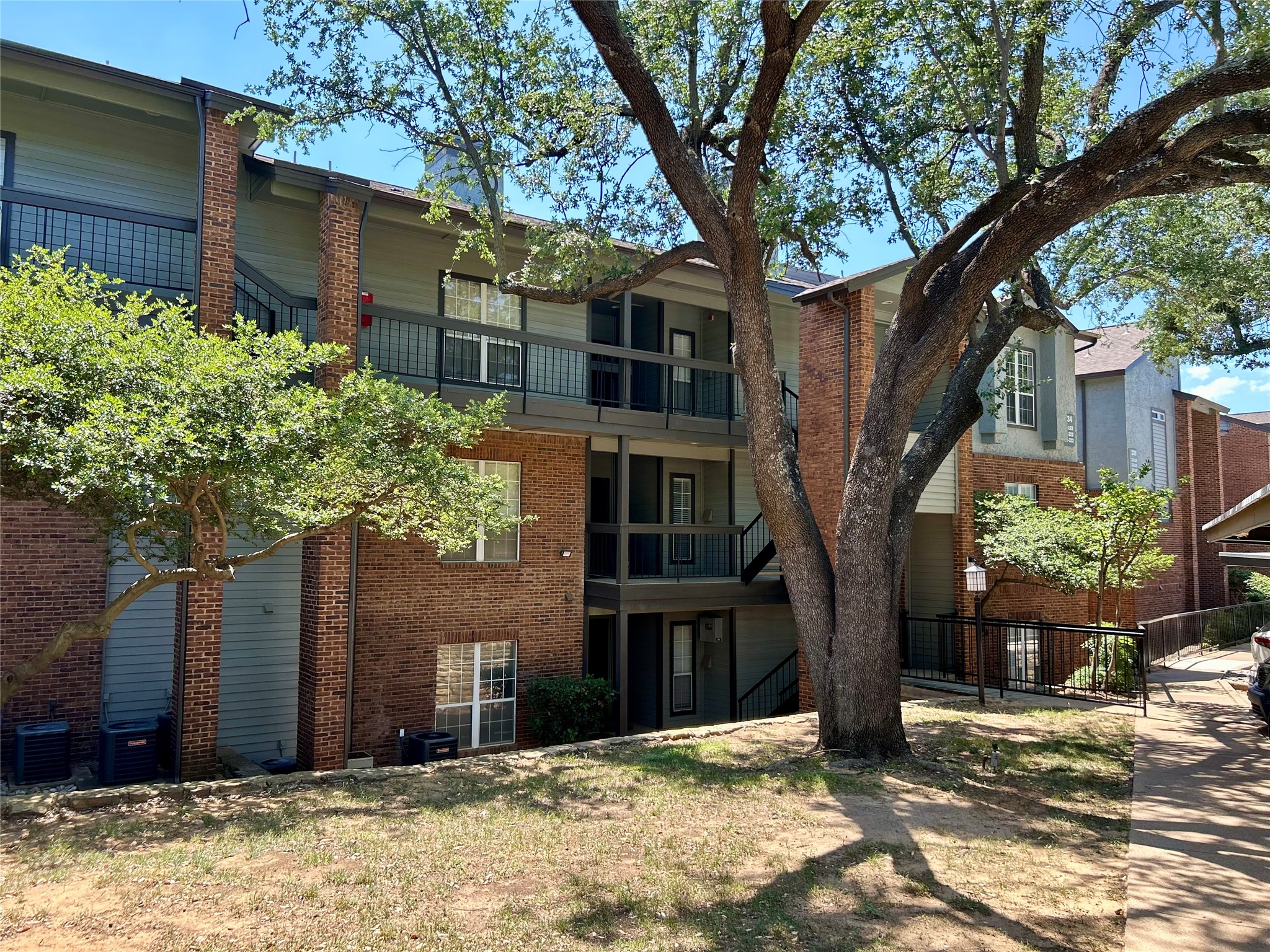 1734 Ascension Point Arlington TX 76006