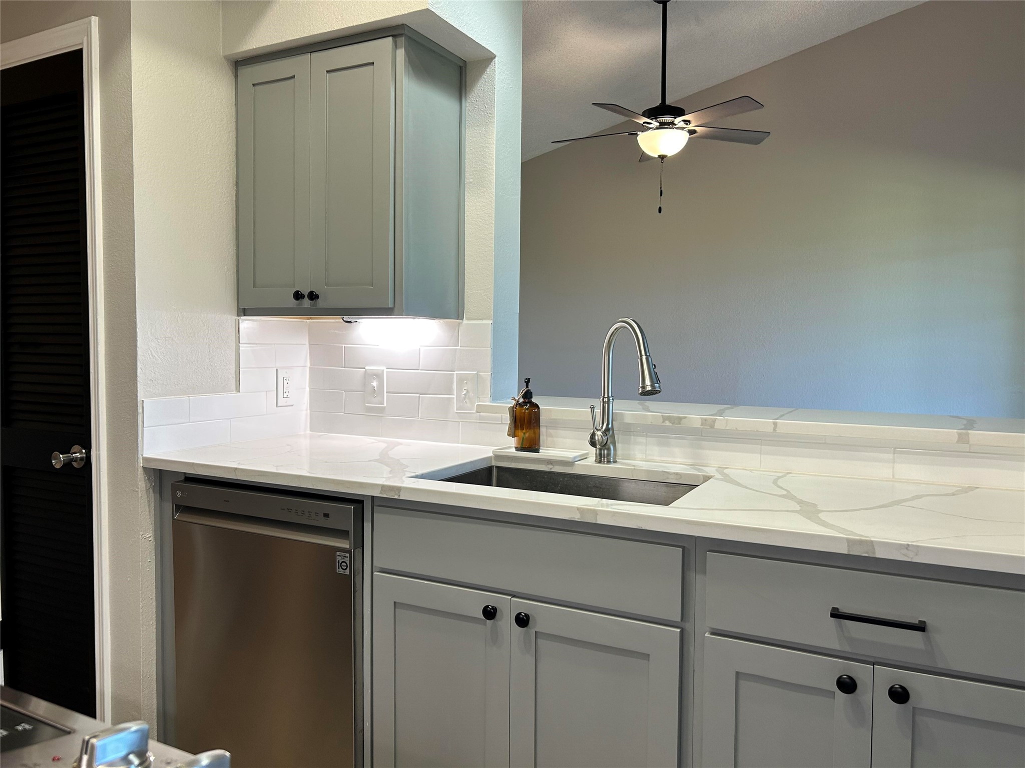 1734 Ascension Point Arlington TX 76006