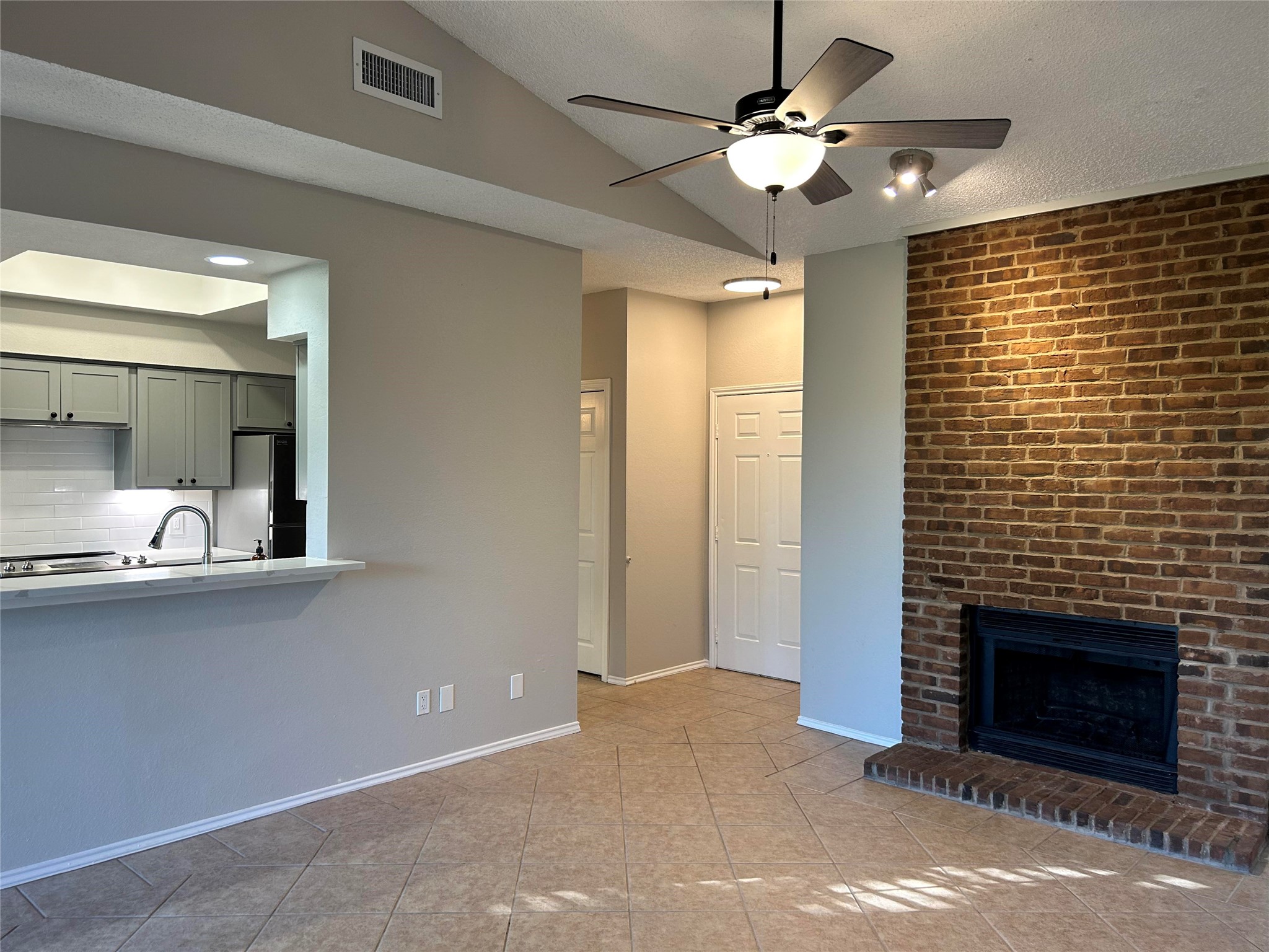 1734 Ascension Point Arlington TX 76006