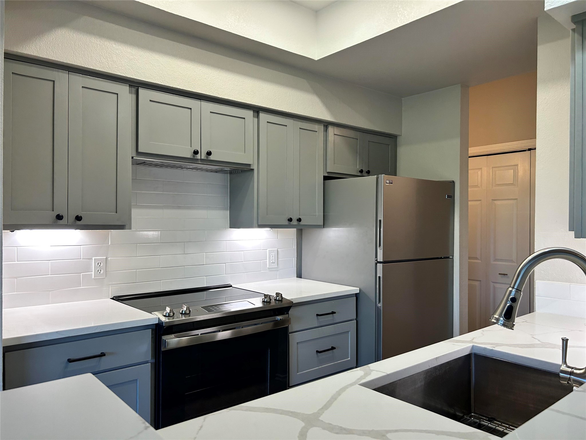 1734 Ascension Point Arlington TX 76006
