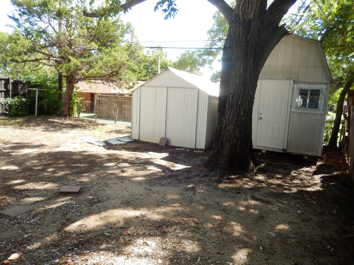 2710 Mount View Drive Farmers Branch TX 75234