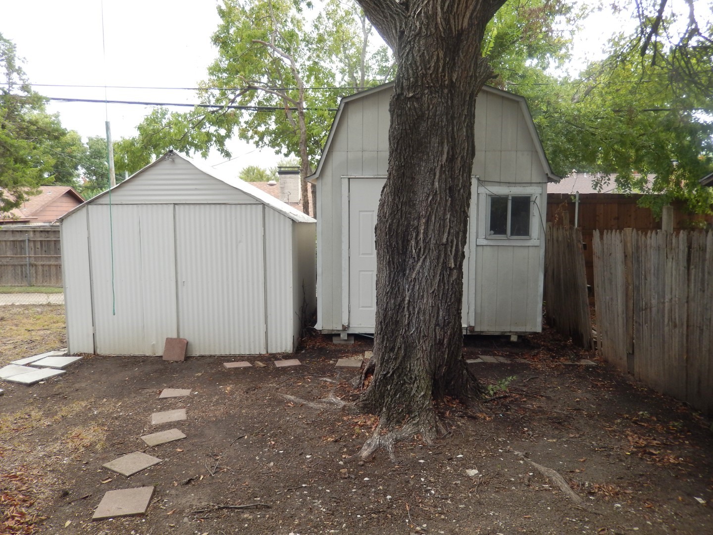2710 Mount View Drive Farmers Branch TX 75234