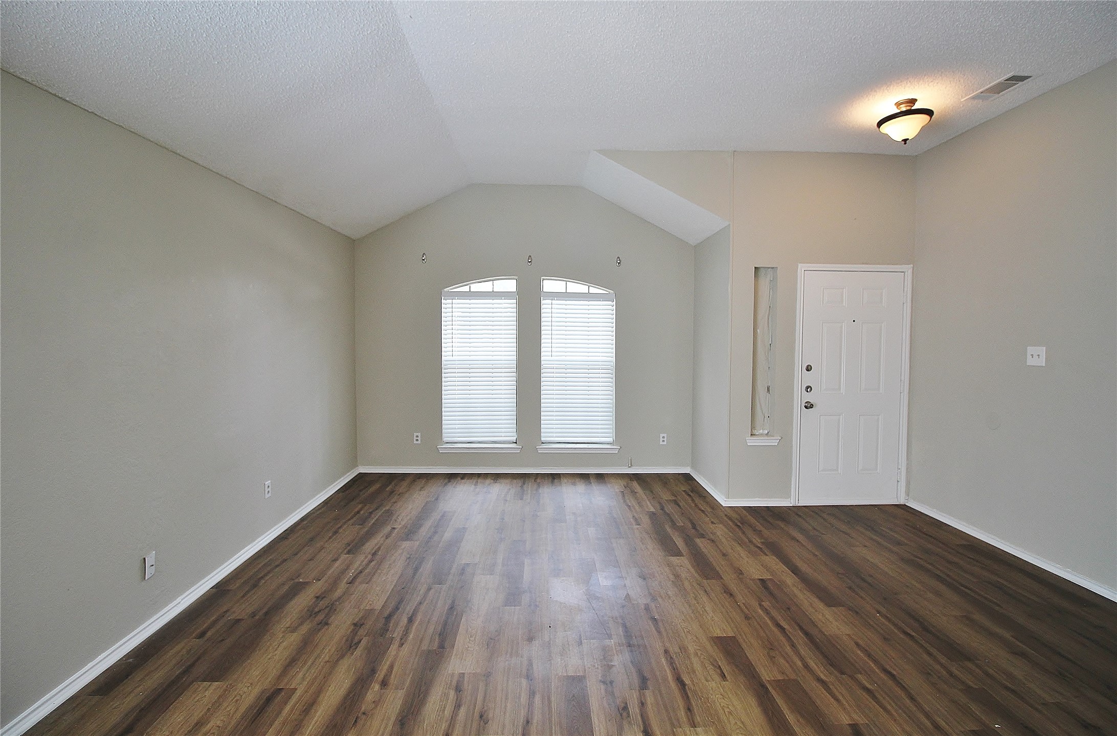 2018 Garden Crest Lane Dallas TX 75232