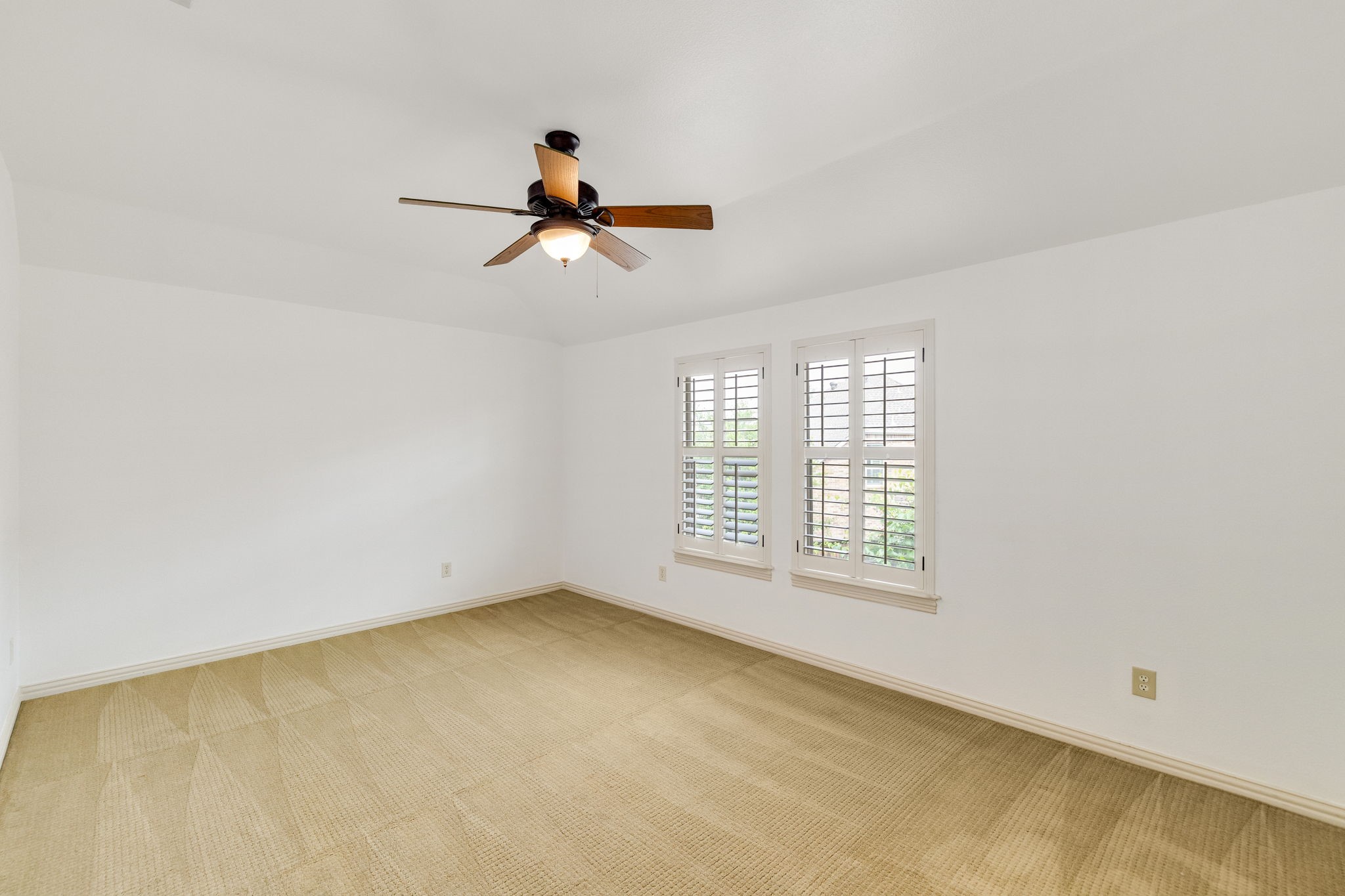 18231 Brighton Green Dallas TX 75252