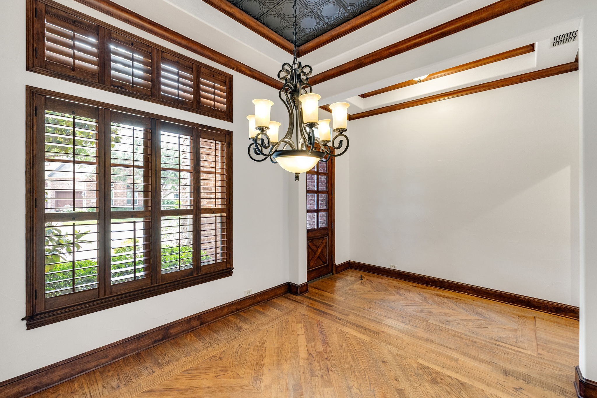 18231 Brighton Green Dallas TX 75252