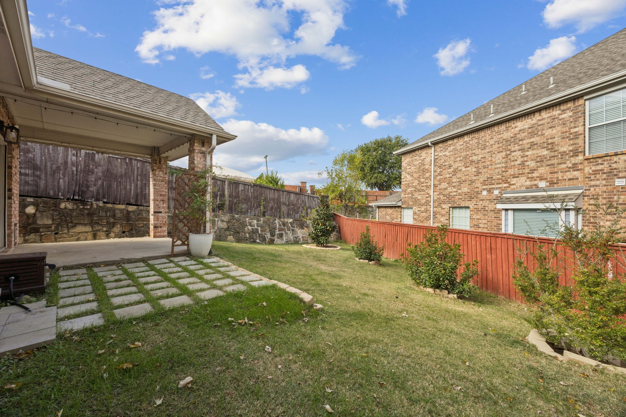 1273 Tioga Drive Irving TX 75063