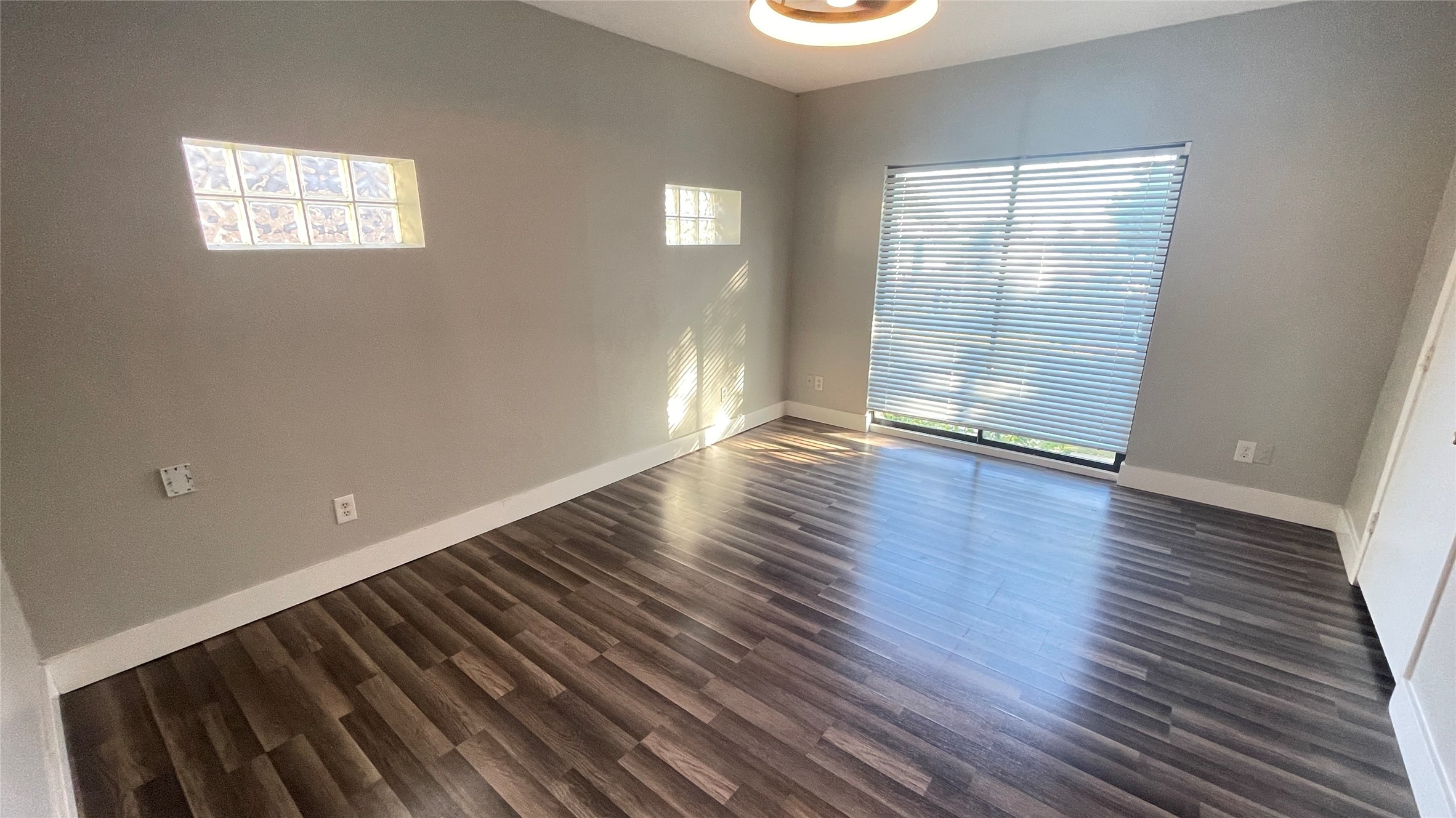 5837 Velasco Avenue Dallas TX 75206