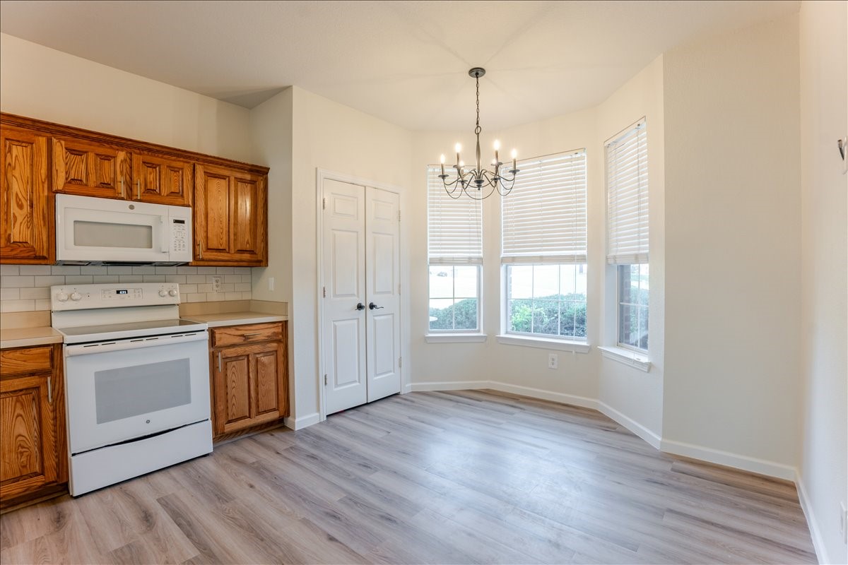 10332 Trevino Lane Benbrook TX 76126
