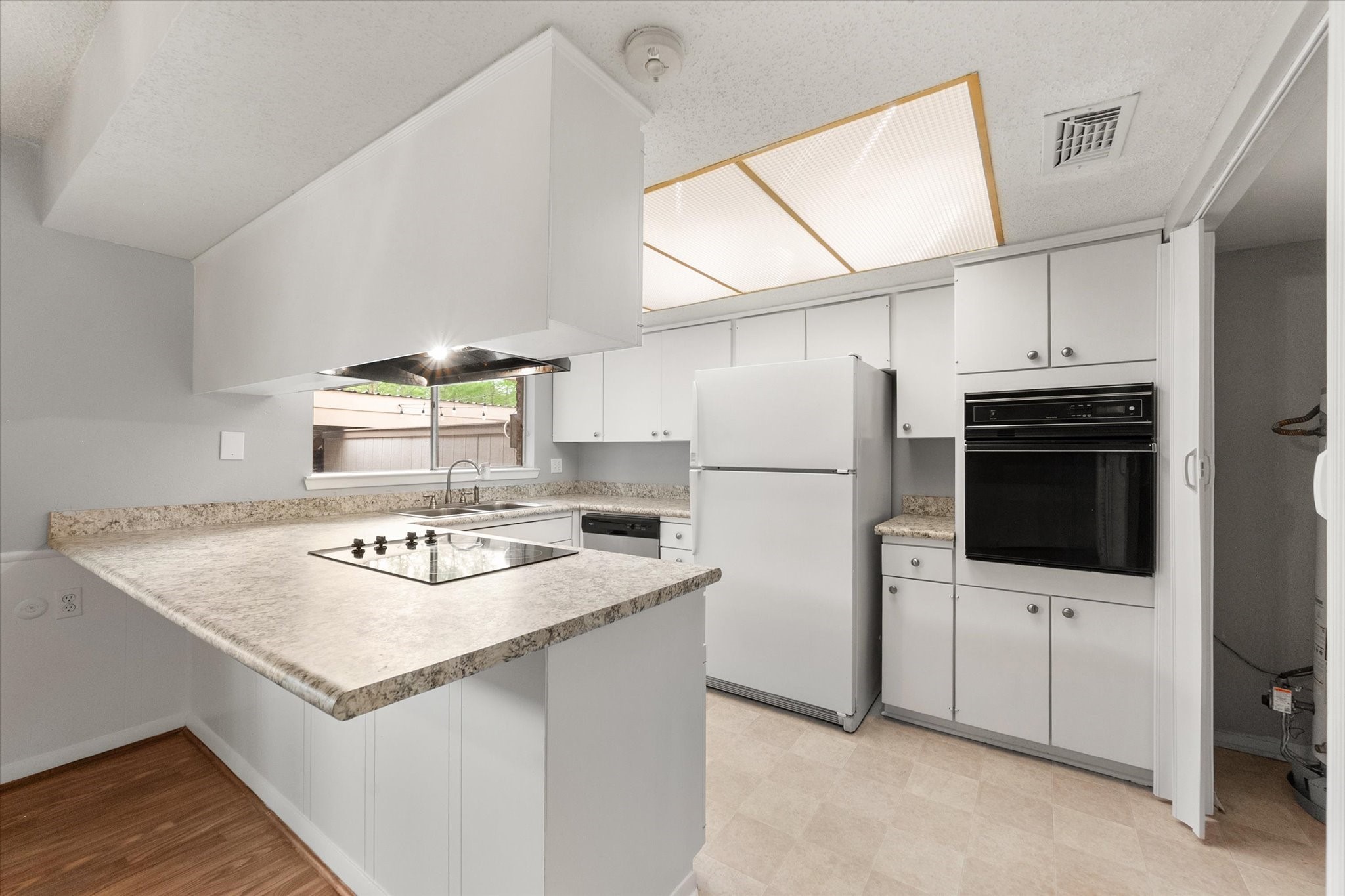 376 Westview Terrace Arlington TX 76013