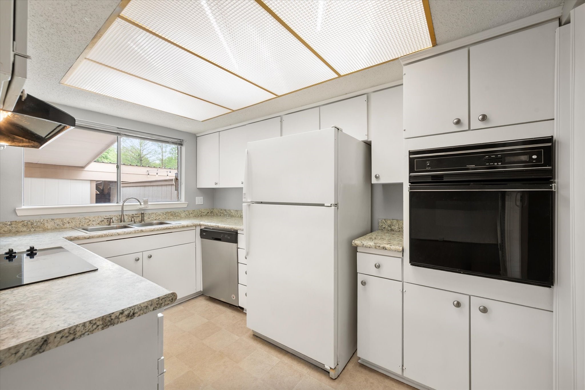 376 Westview Terrace Arlington TX 76013