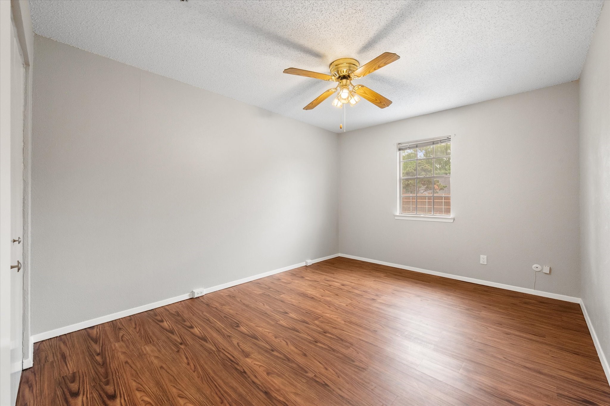 376 Westview Terrace Arlington TX 76013
