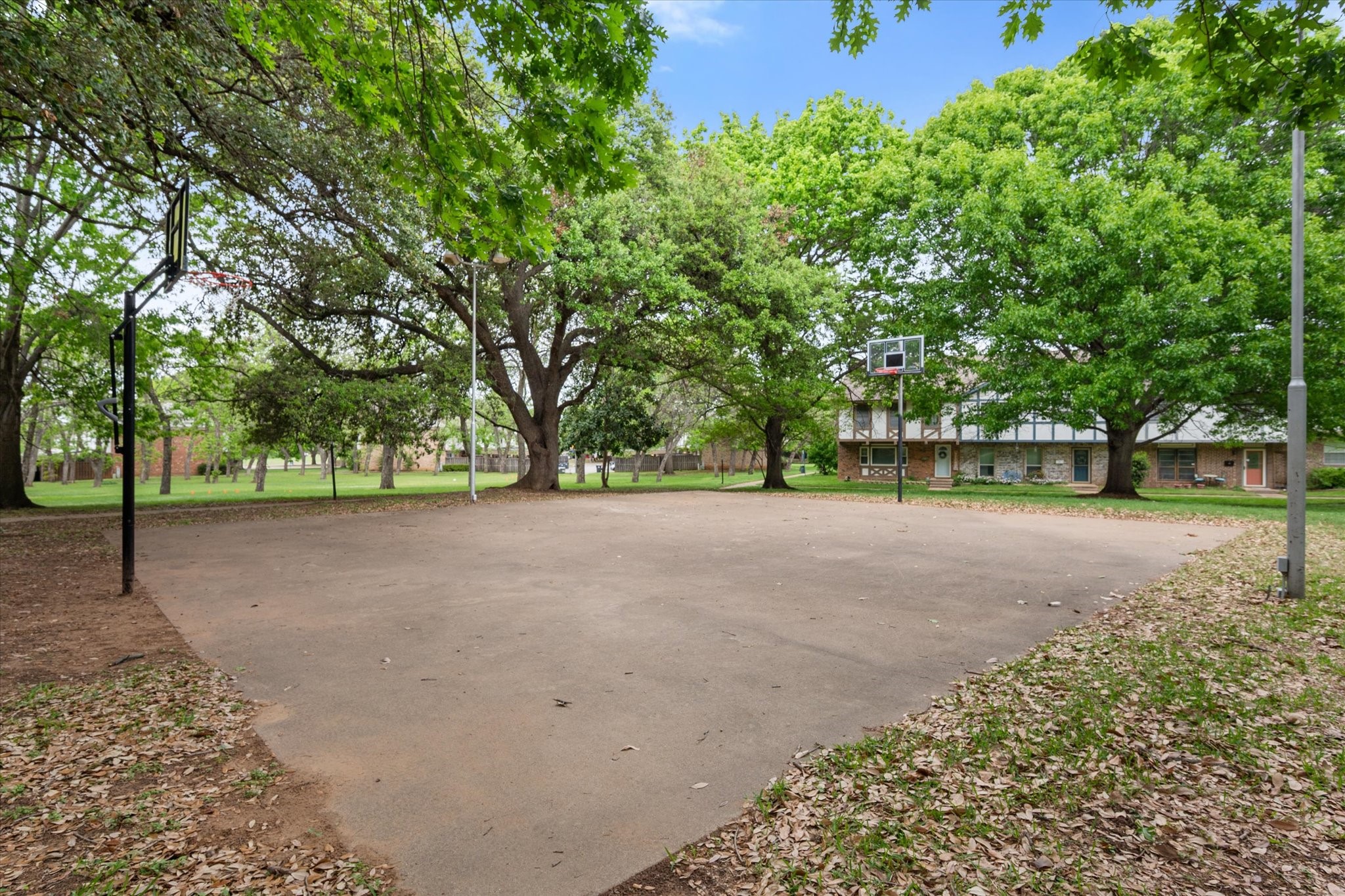376 Westview Terrace Arlington TX 76013