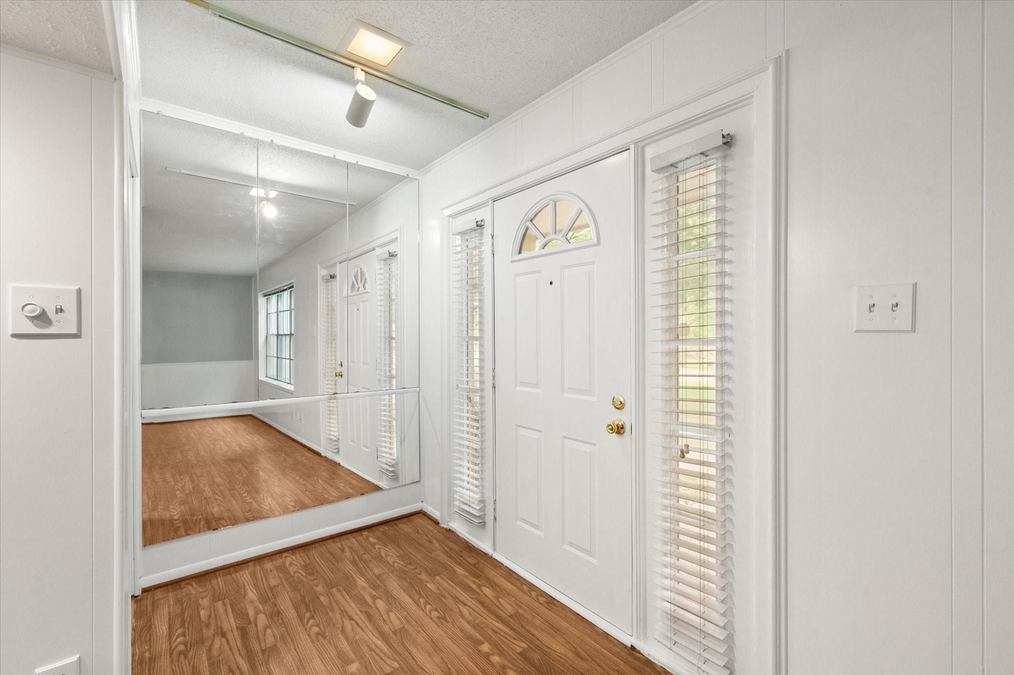 376 Westview Terrace Arlington TX 76013