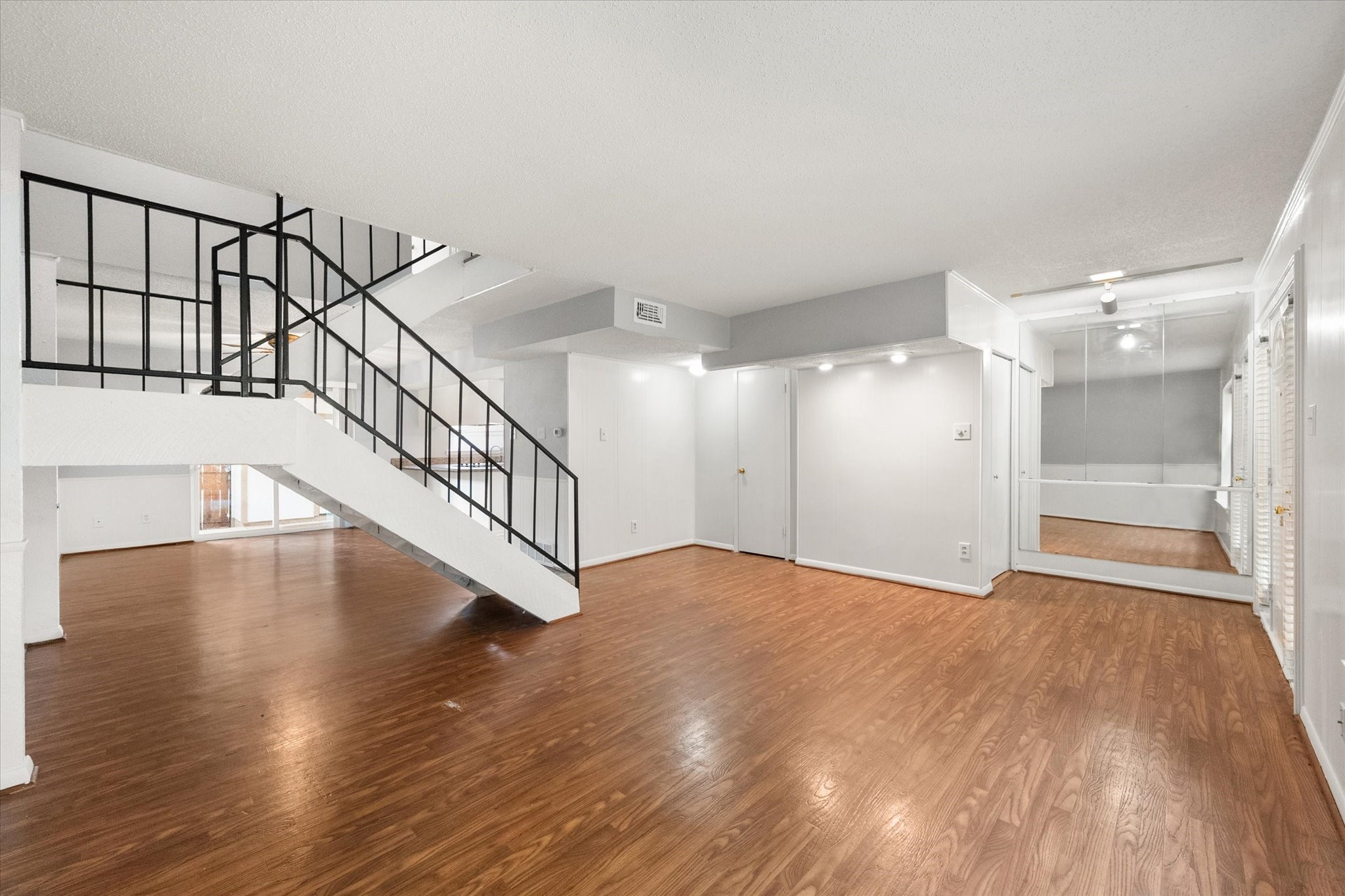 376 Westview Terrace Arlington TX 76013