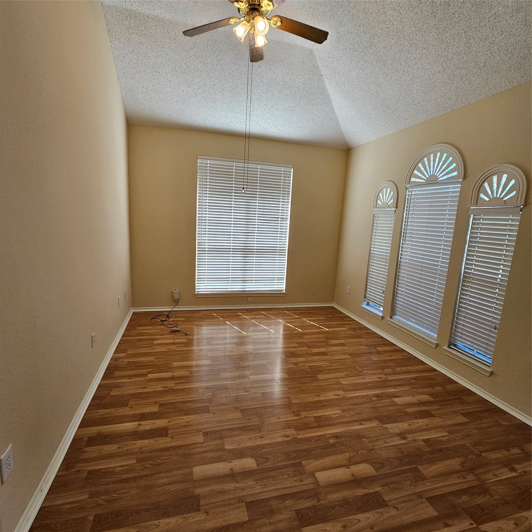1310 Westview Drive Garland TX 75040