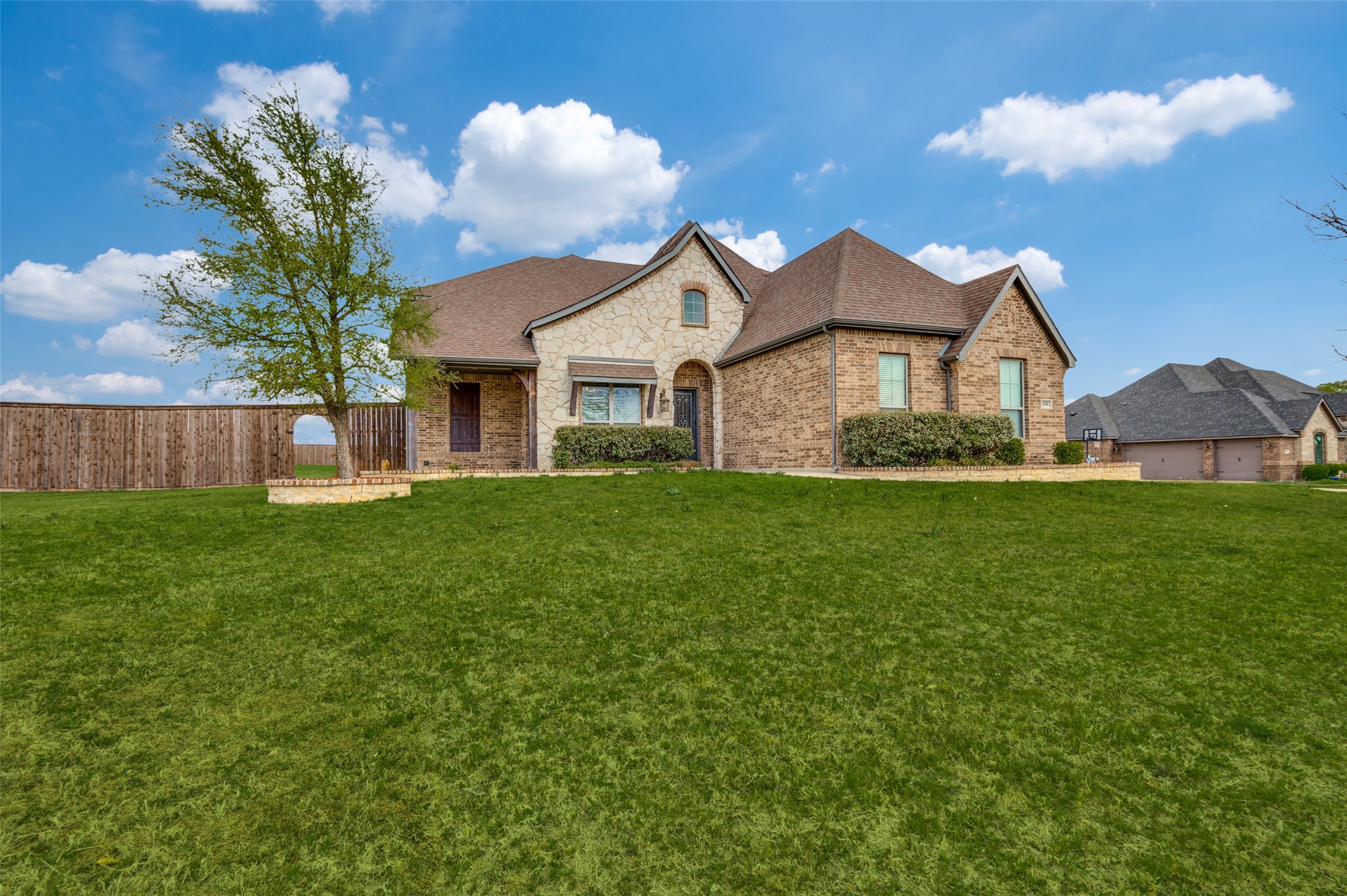 830 Cross Creek Court Waxahachie TX 75167