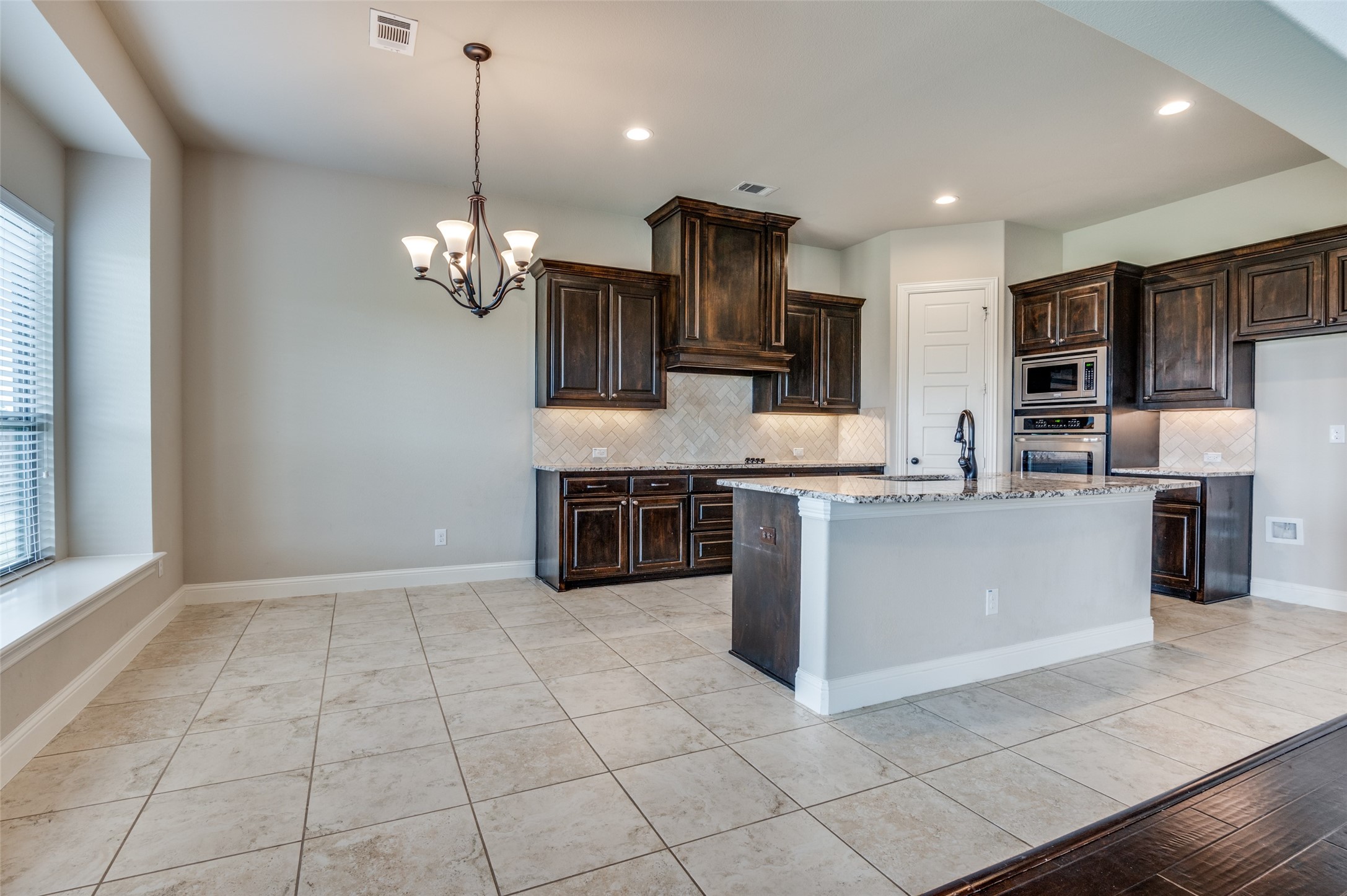 830 Cross Creek Court Waxahachie TX 75167