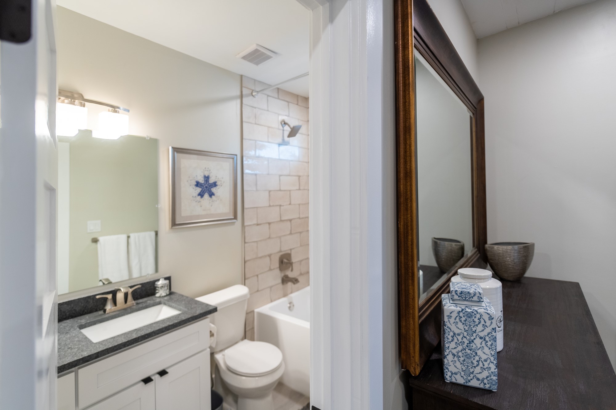 4512 Victor Street Dallas TX 75246