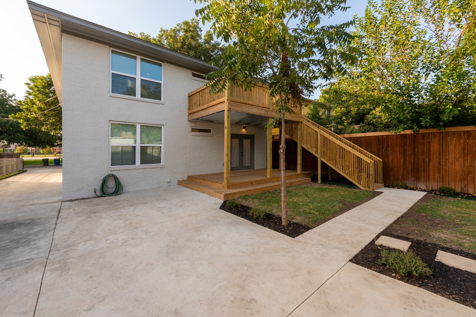 4512 Victor Street Dallas TX 75246
