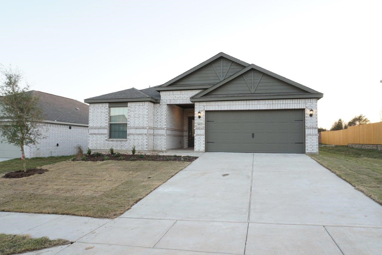 1823 Dahlia Way Princeton TX 75407