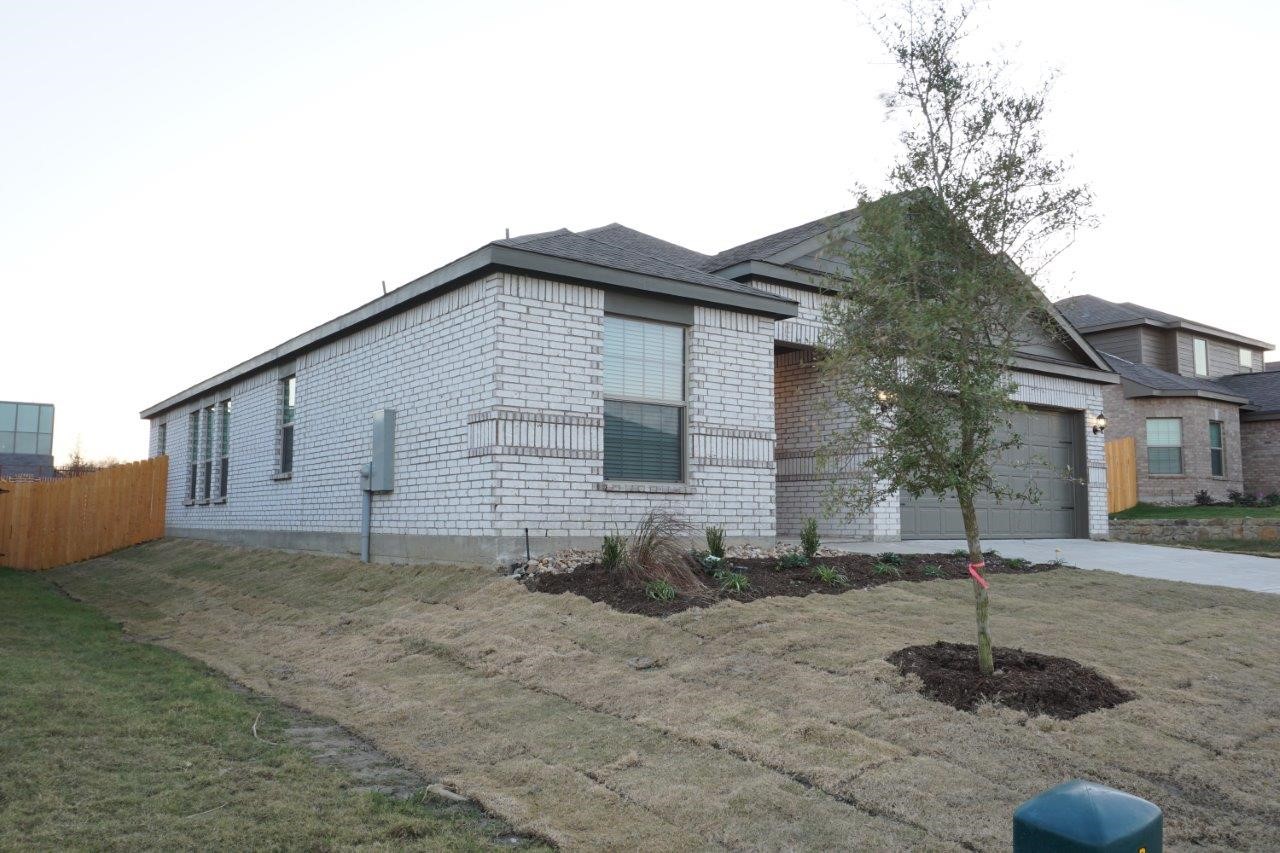1823 Dahlia Way Princeton TX 75407