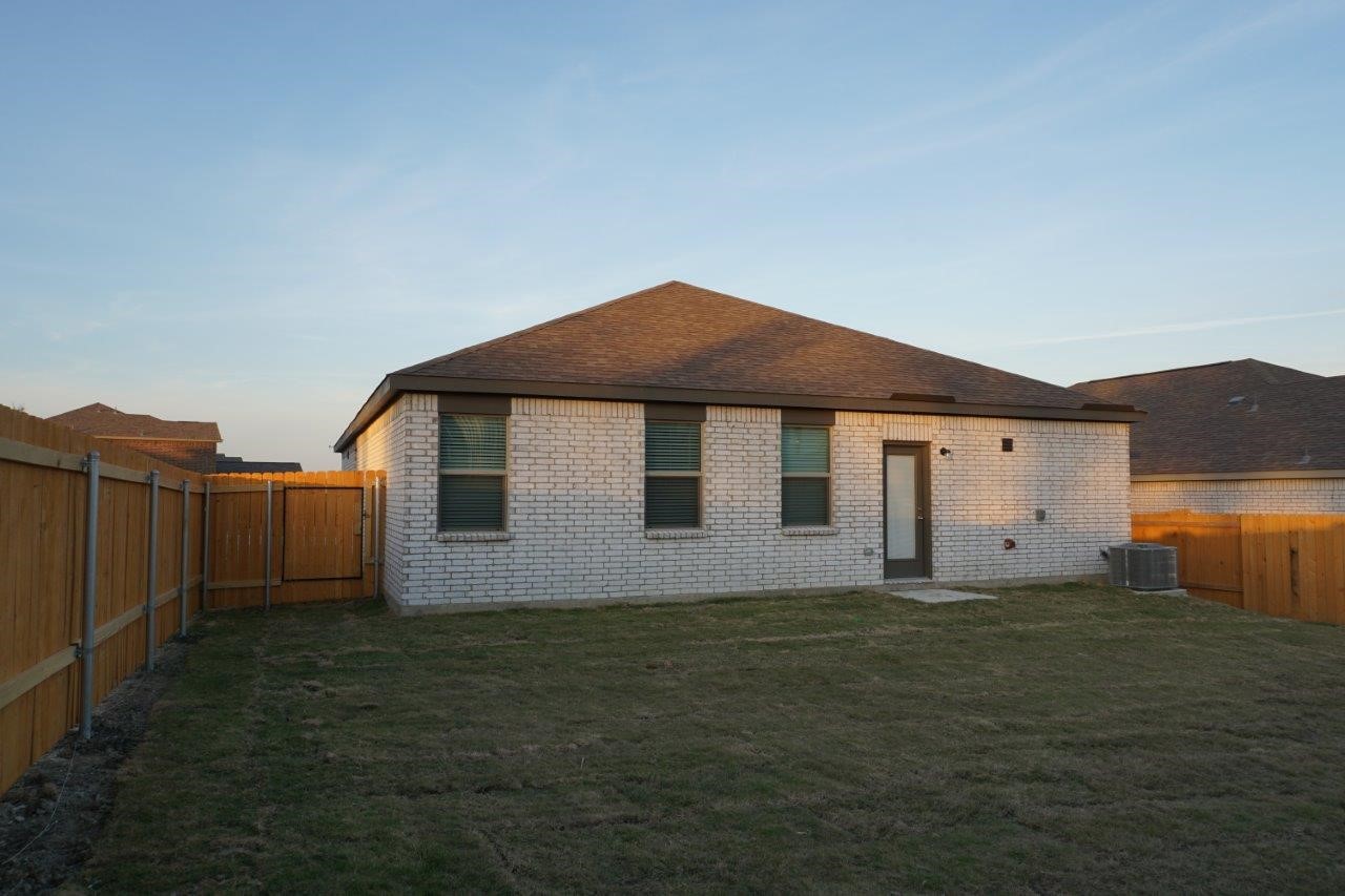 1823 Dahlia Way Princeton TX 75407