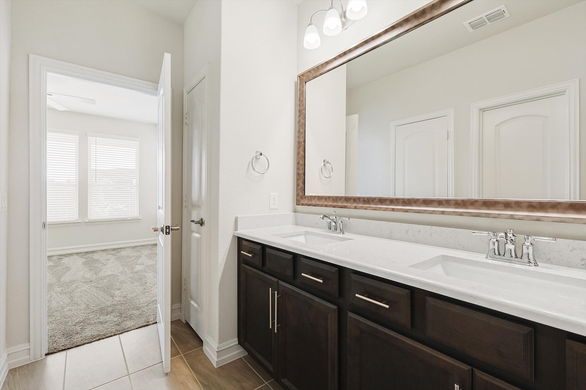 2806 Henson Lane Garland TX 75040