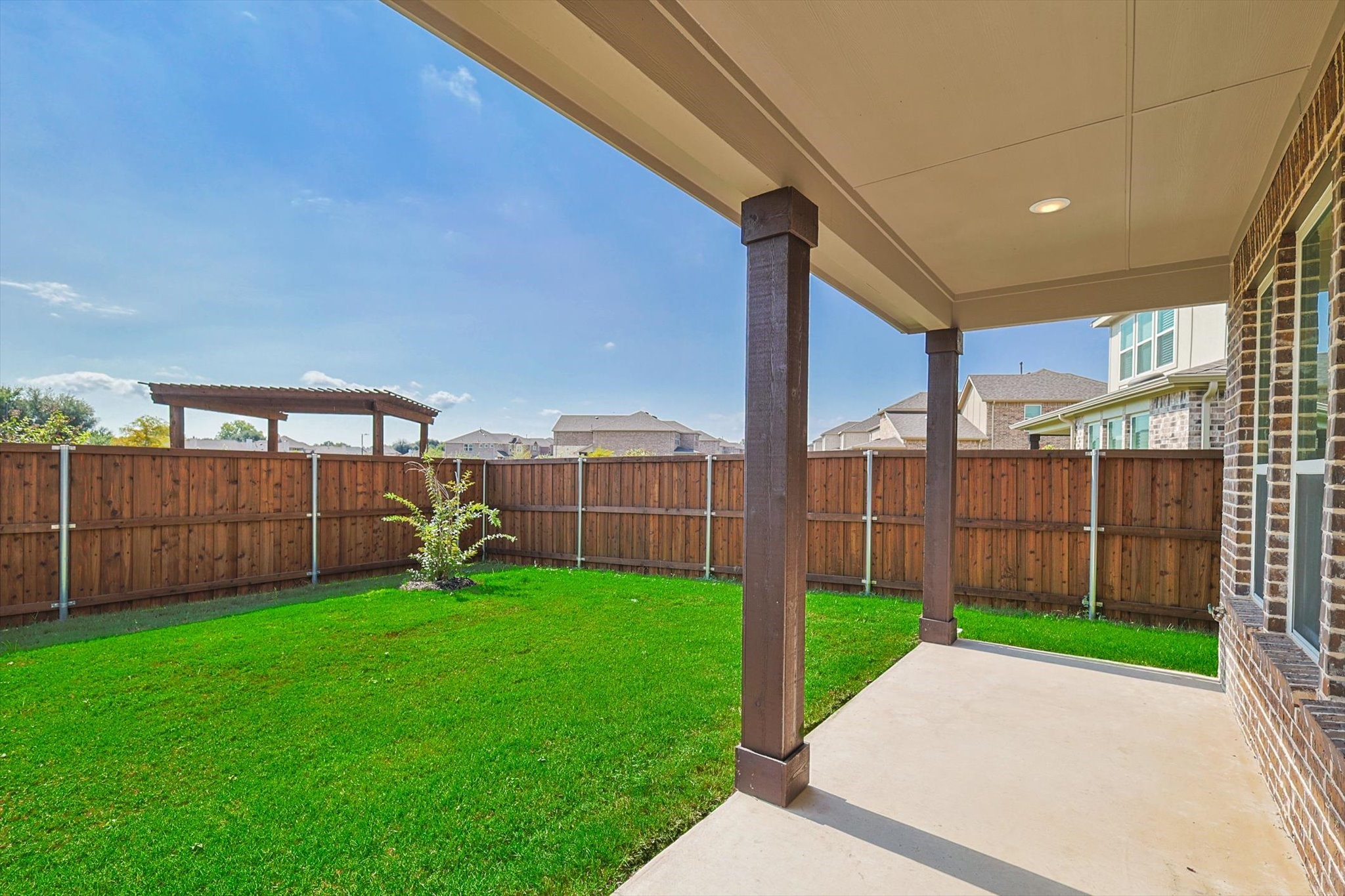 2806 Henson Lane Garland TX 75040
