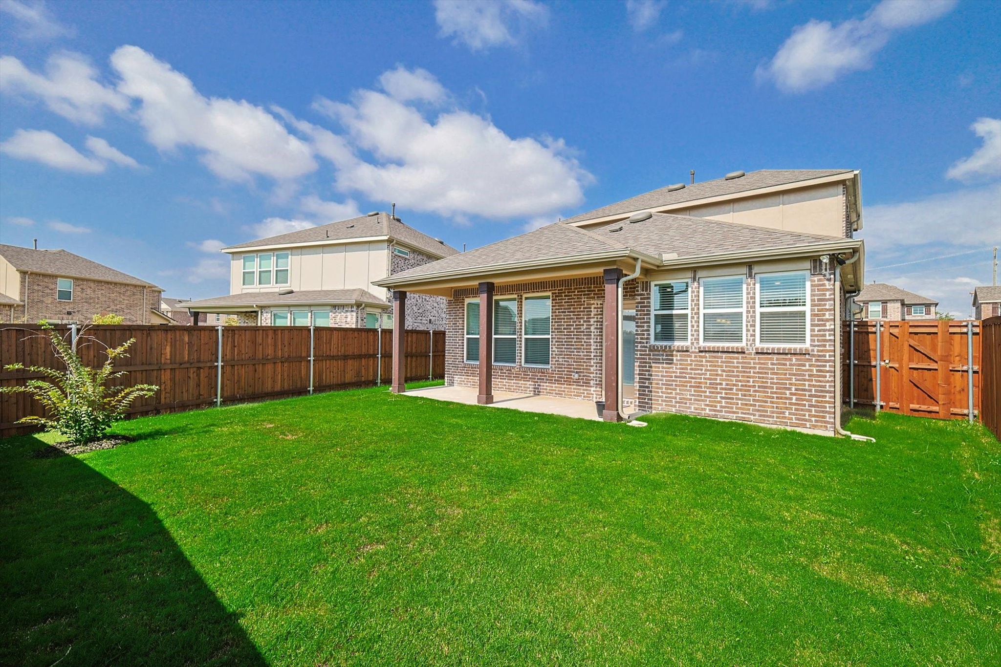 2806 Henson Lane Garland TX 75040