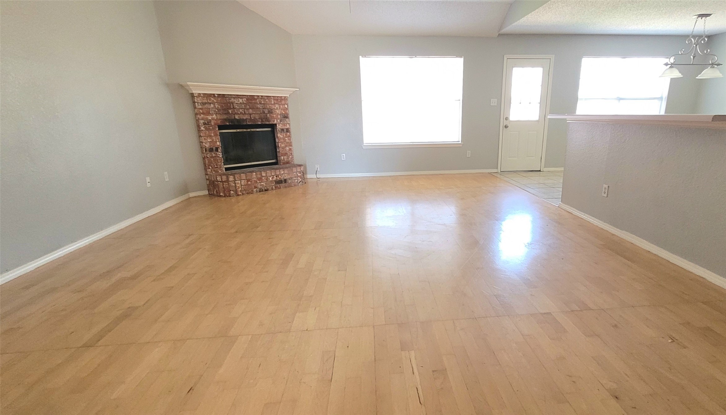 865 W Lynn Creek Drive Arlington TX 76001