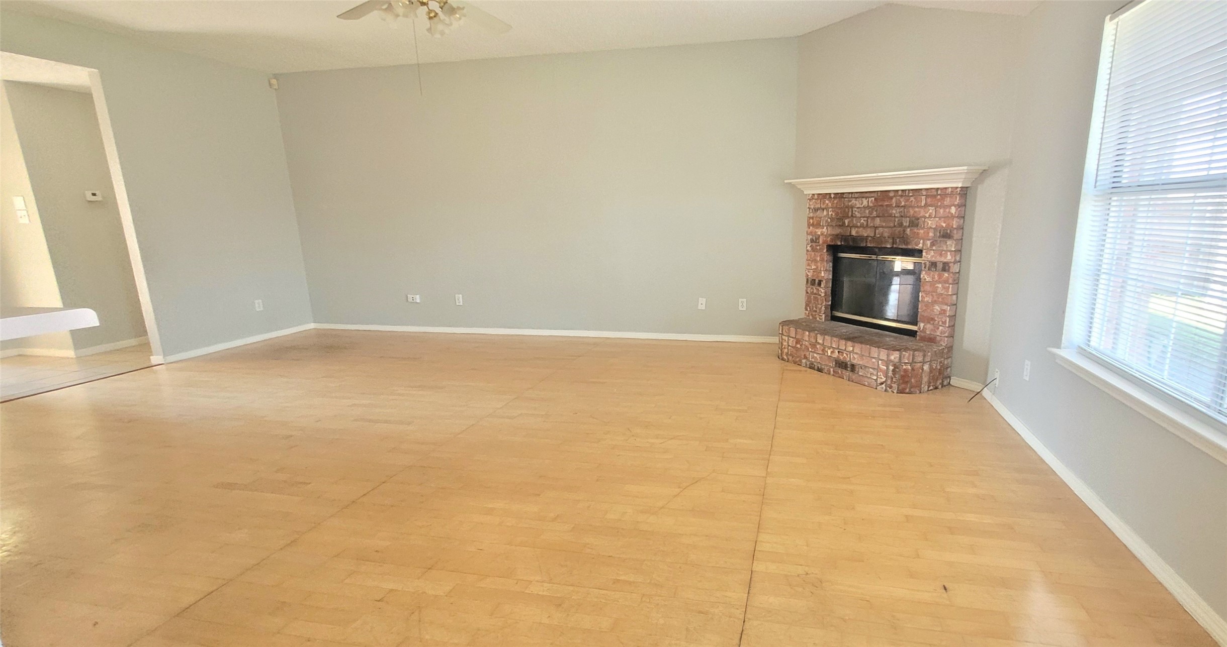 865 W Lynn Creek Drive Arlington TX 76001