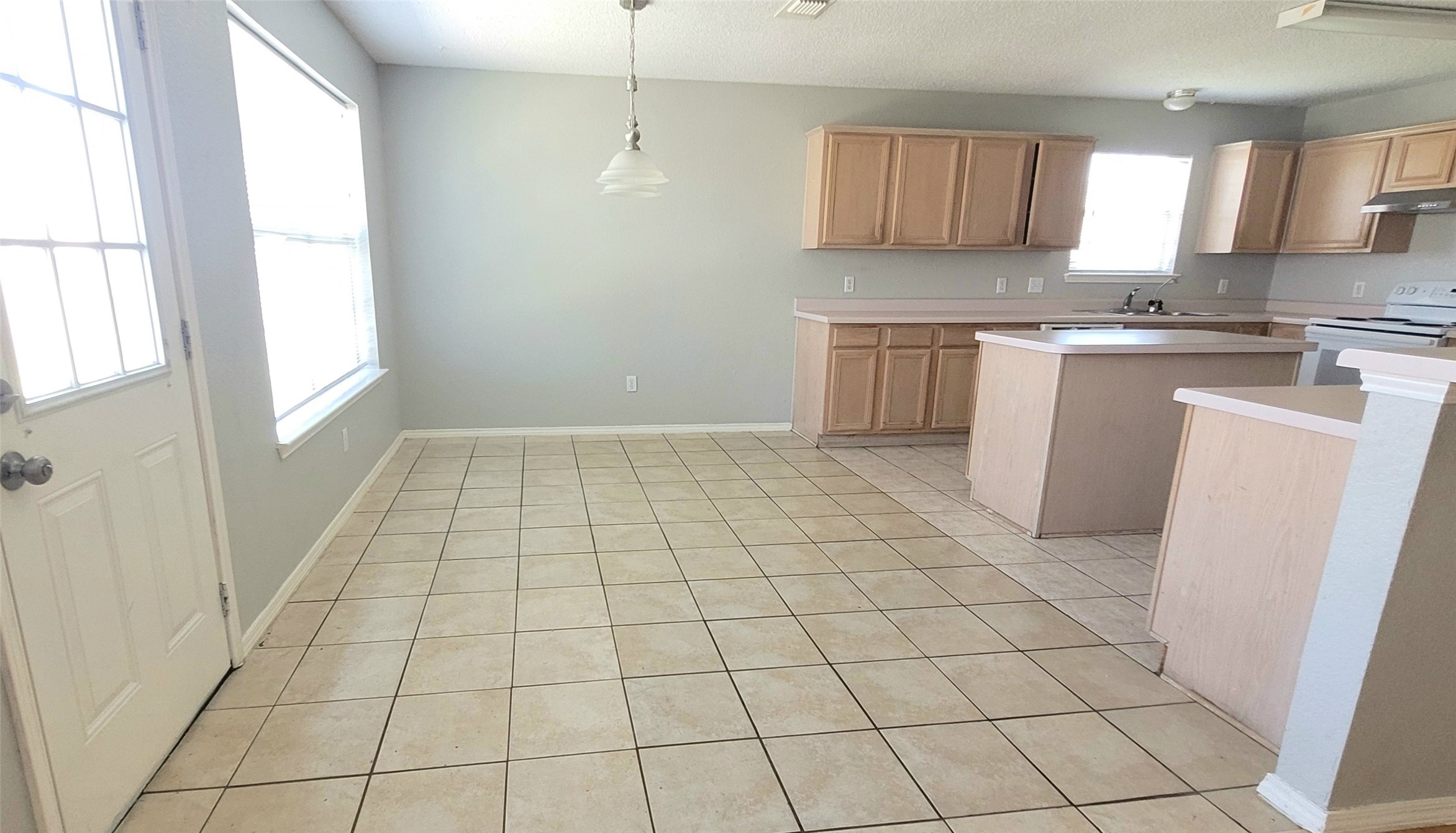 865 W Lynn Creek Drive Arlington TX 76001