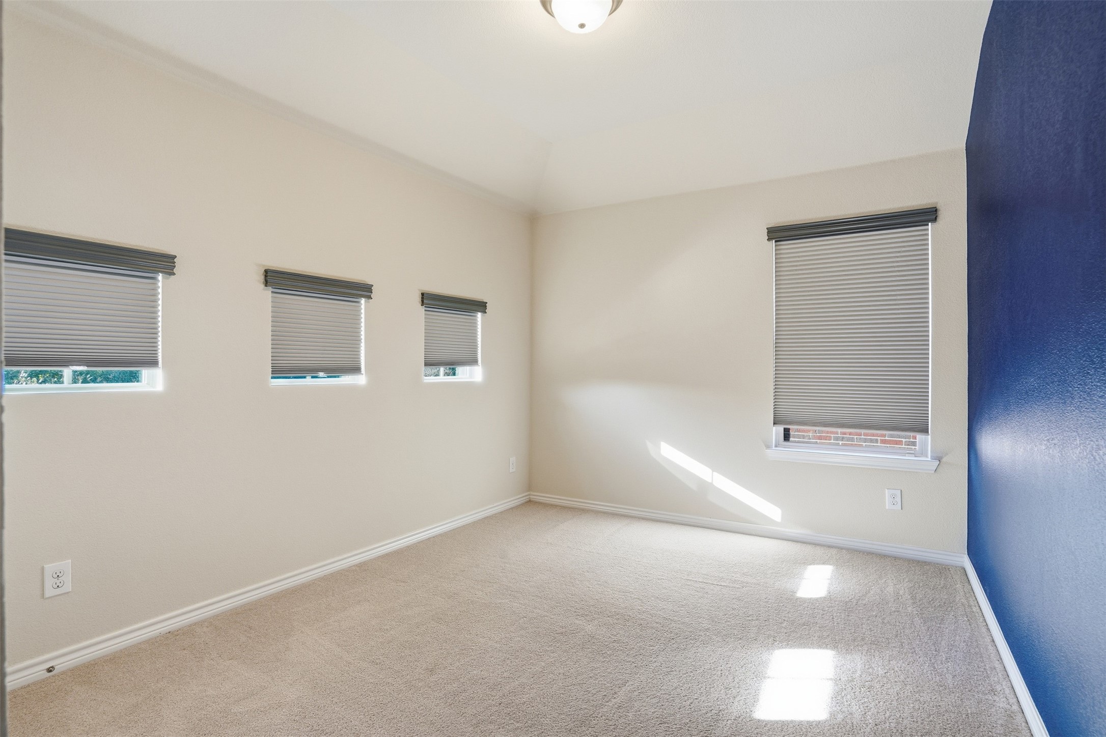 3913 Weatherstone Drive Fort Worth TX 76137