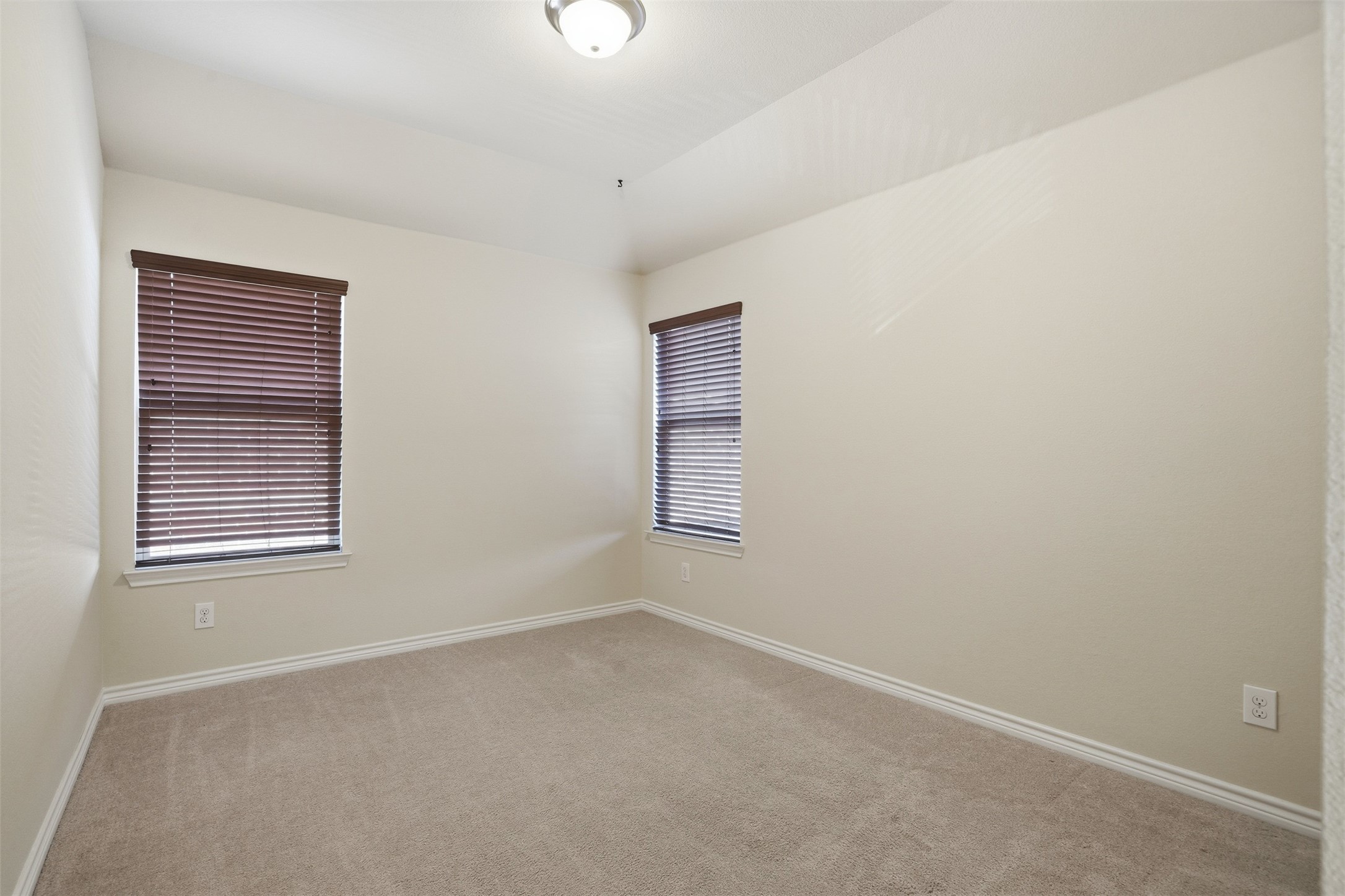 3913 Weatherstone Drive Fort Worth TX 76137