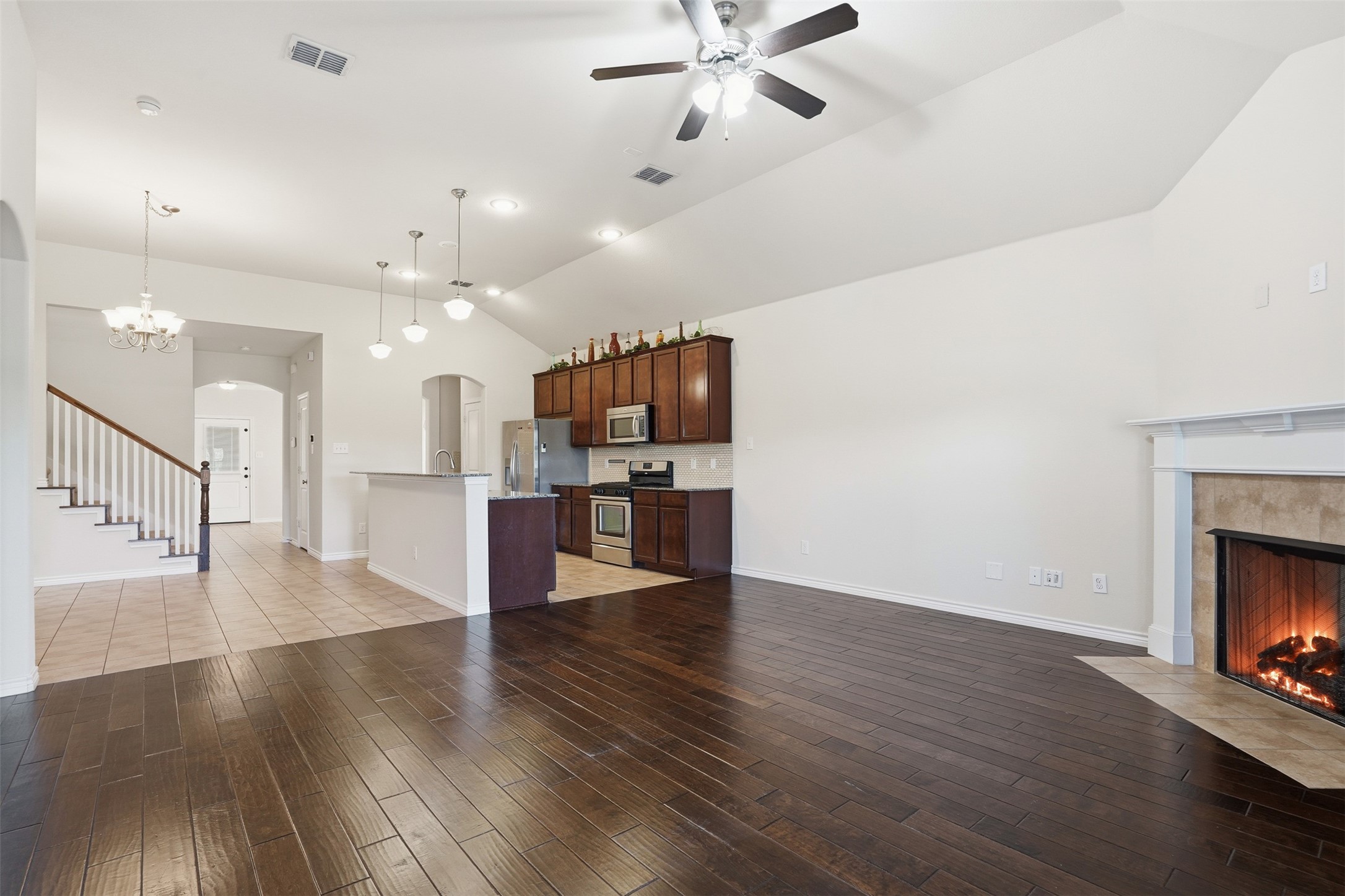 3913 Weatherstone Drive Fort Worth TX 76137