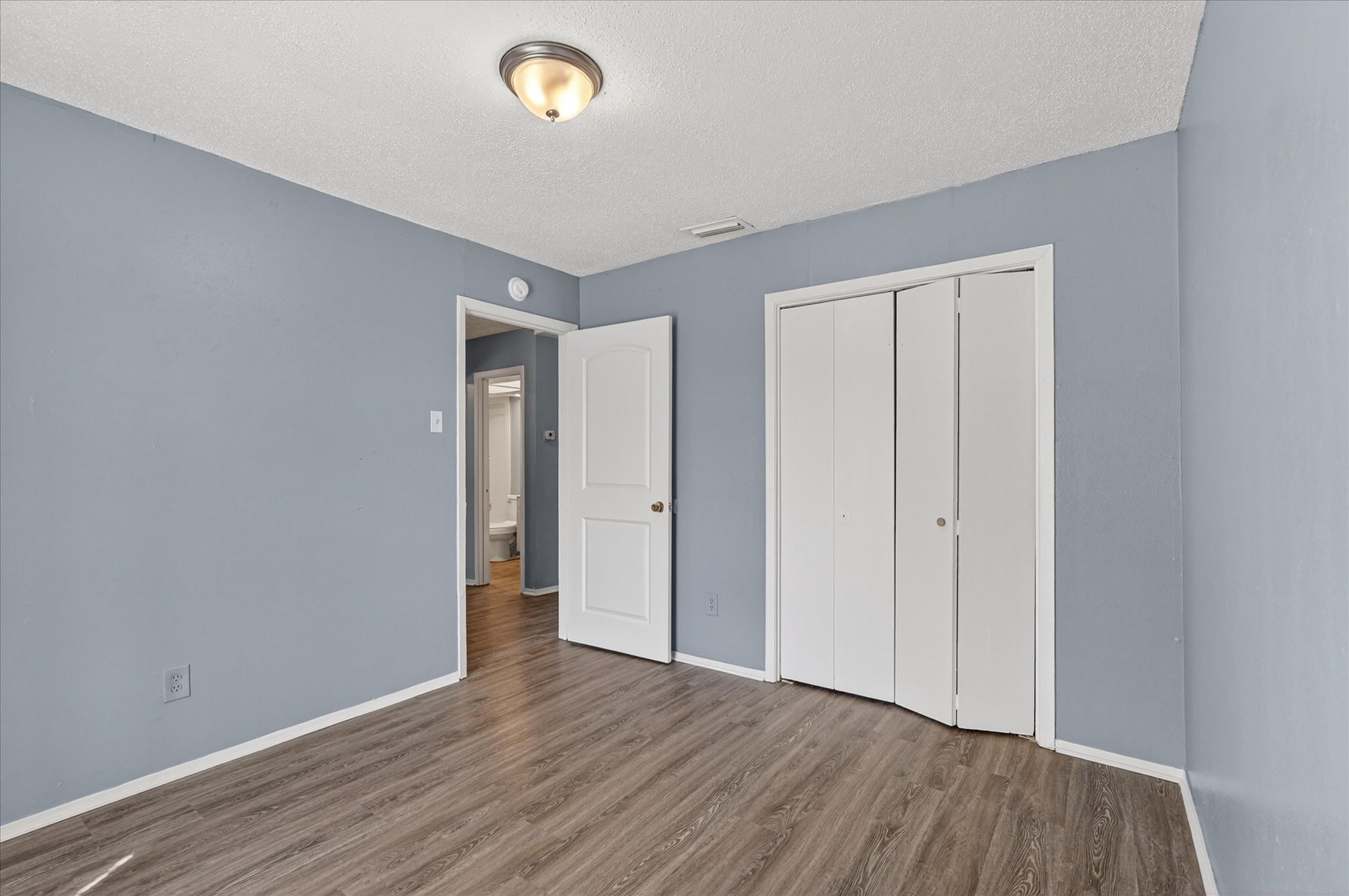 1406 Yukon Drive Garland TX 75040