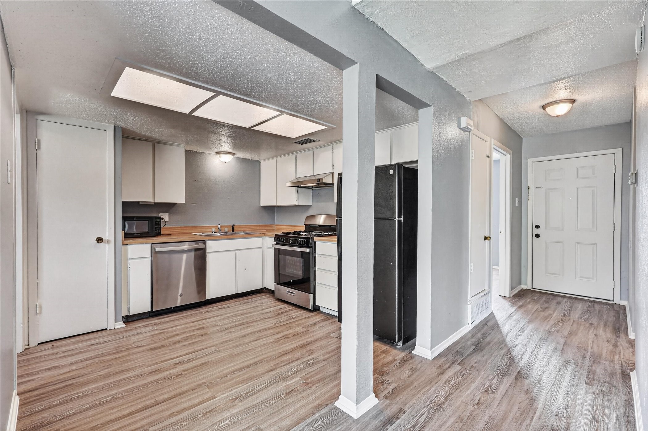 1406 Yukon Drive Garland TX 75040