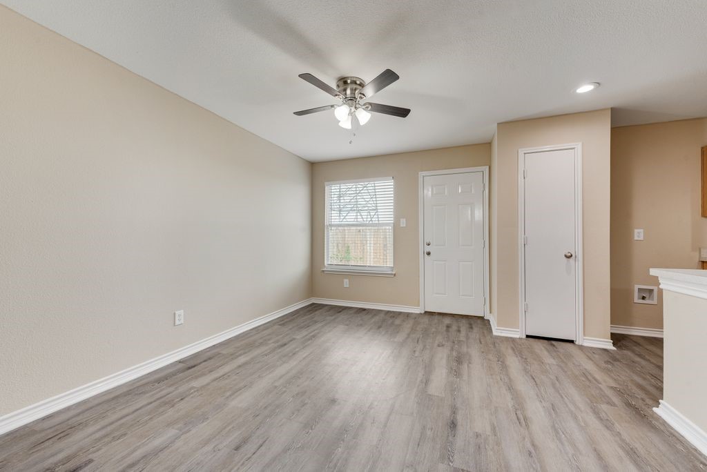 6213 Balcony Lane Dallas TX 75241